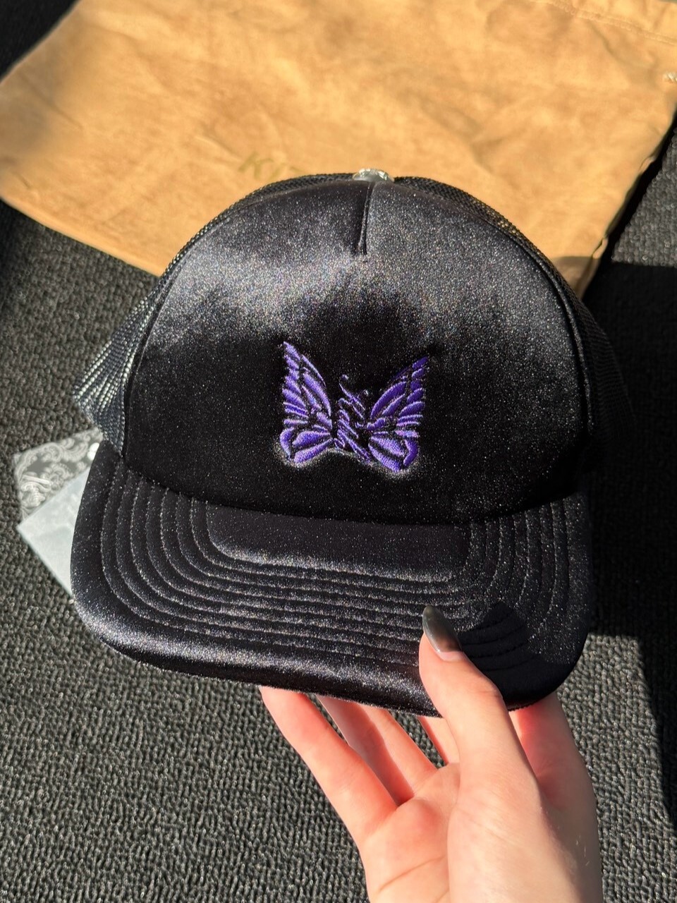 NEEDLES x KITH 聯名限定 黑紫刺繡蝴蝶Logo 天鵝絨網帽