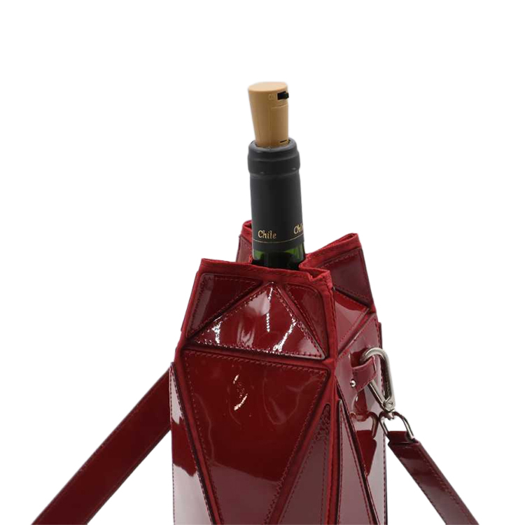 TOURMALINE 璽形折疊品飲包—漆皮寶石紅