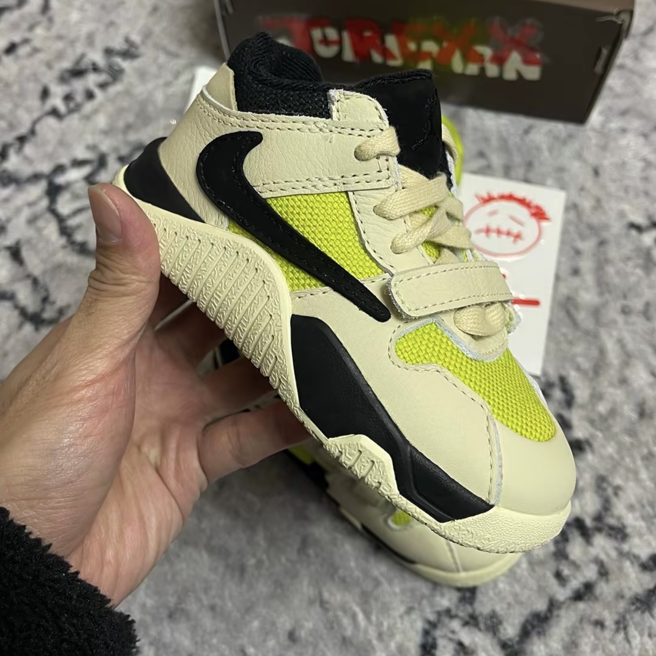 TRAVIS SCOTT X JORDAN JUMPMAN JACK TR 螢光黃 倒鉤 童鞋 聯名款 FJ2852-102