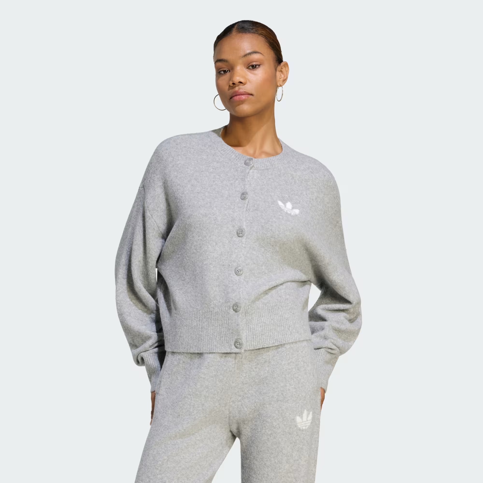 adidas ESSENTIALS KNIT CARDIGAN 寬鬆針織開襟衫