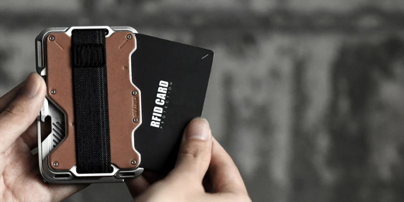 AULUMU Multi-Tool Metal Wallet|多功能磁吸金屬卡包 G03