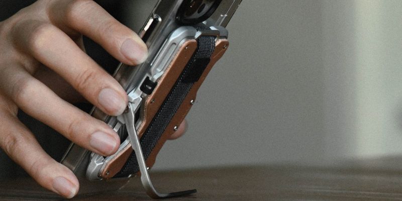 AULUMU Multi-Tool Metal Wallet|多功能磁吸金屬卡包 G03