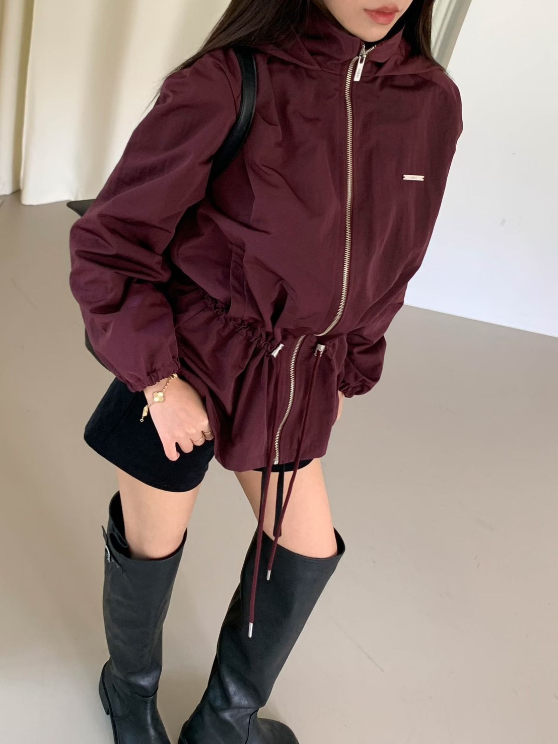 縮腰銀拉鍊連帽夾克