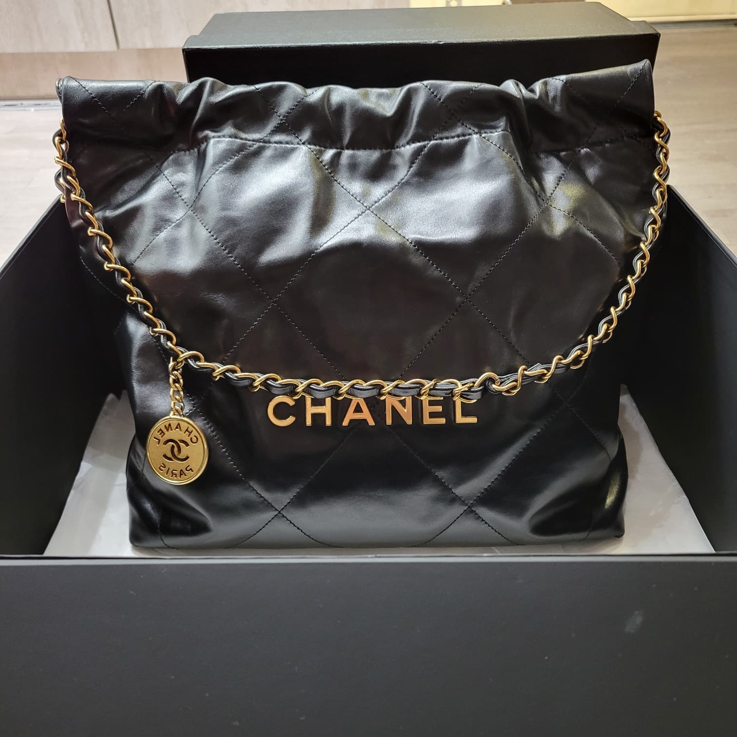 99%NEW CHANEL AS3260 22 BAG BLACK GOLD SMALL SIZE