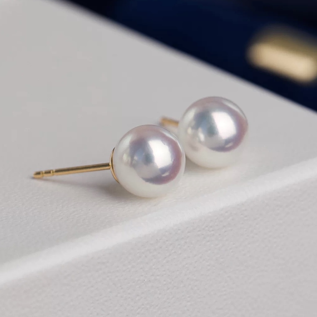 18K Gold Japanese Akoya Pearl Earrings - Mirror Refection Quality
