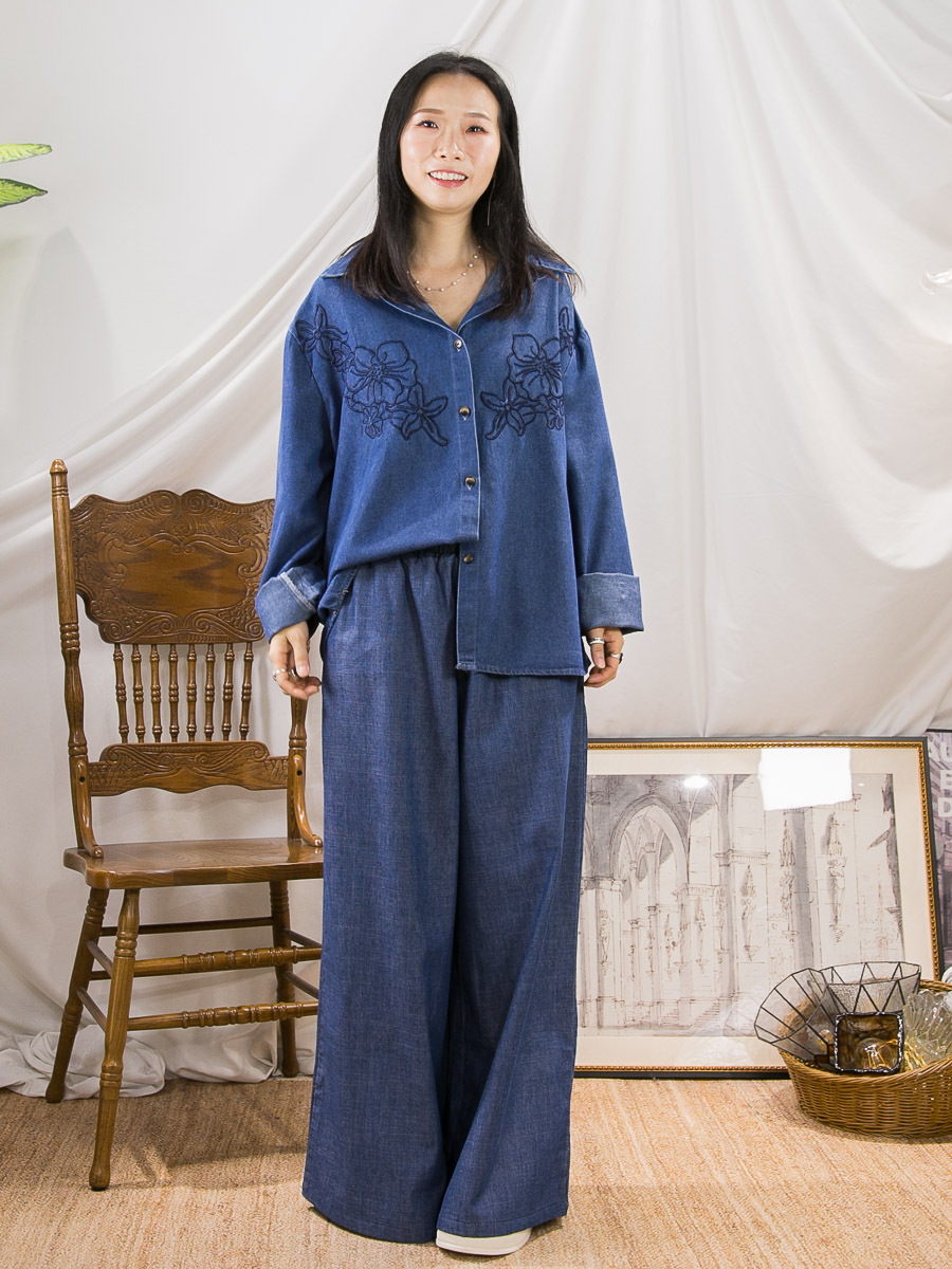 全開胸扣鈕．胸位 花花刺繡 牛仔TOP ＋ 橡根腰．牛仔料闊褲 (SET)