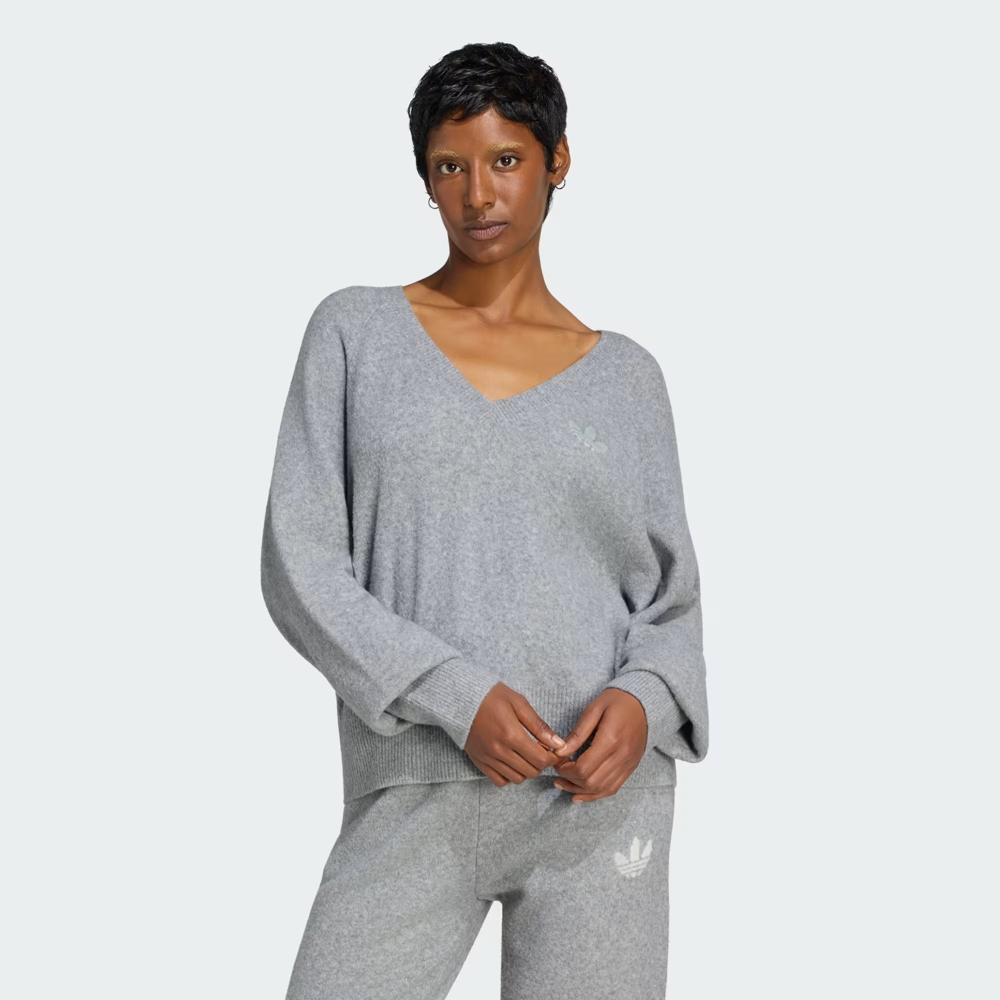 adidas ESSENTIALS KNIT V-NECK SWEATSHIRT LONG SLEEVE V領針織長袖上衣