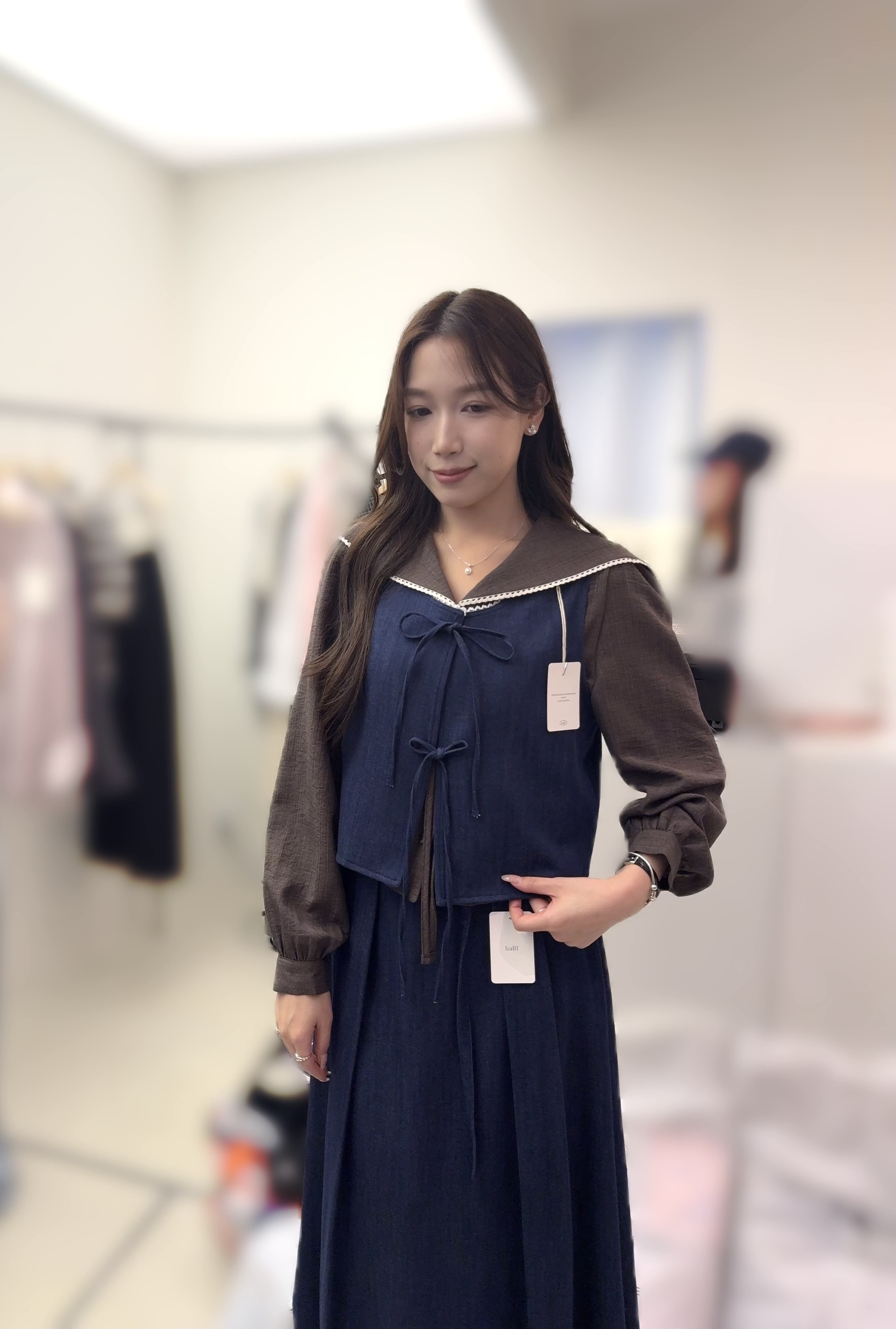 HF19 背心: 胸38 長17.5 $489 / 裙: 腰26-32 HIP52 長35 $539