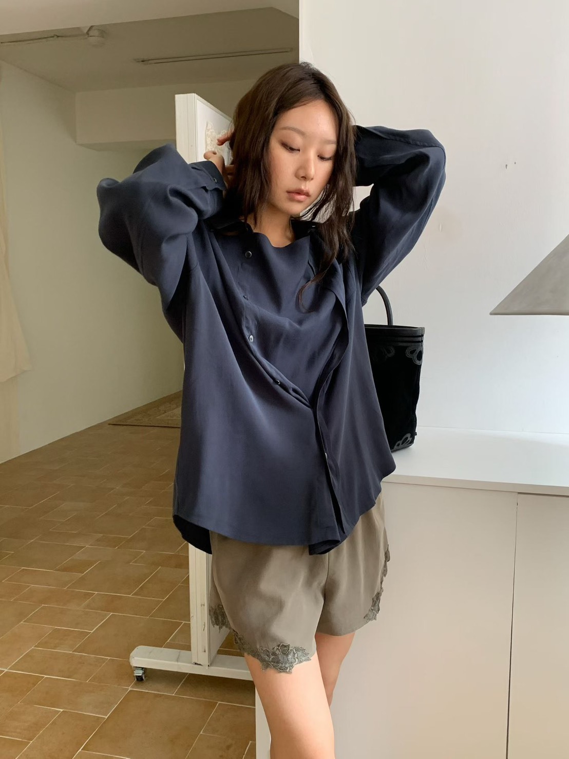 花朵蕾絲內搭短褲