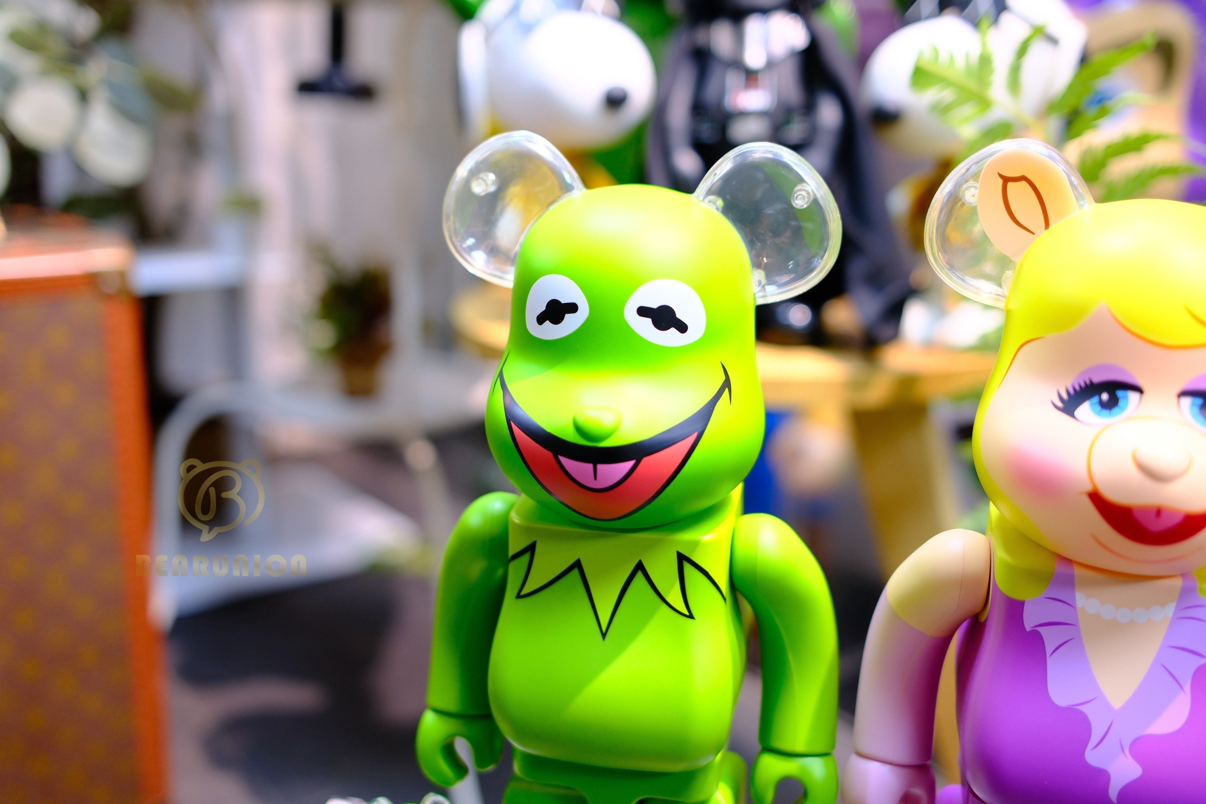 Pre-Ownwd 🥇現貨🥇Bearbrick 400% 100% Kermit / Miss Piggy