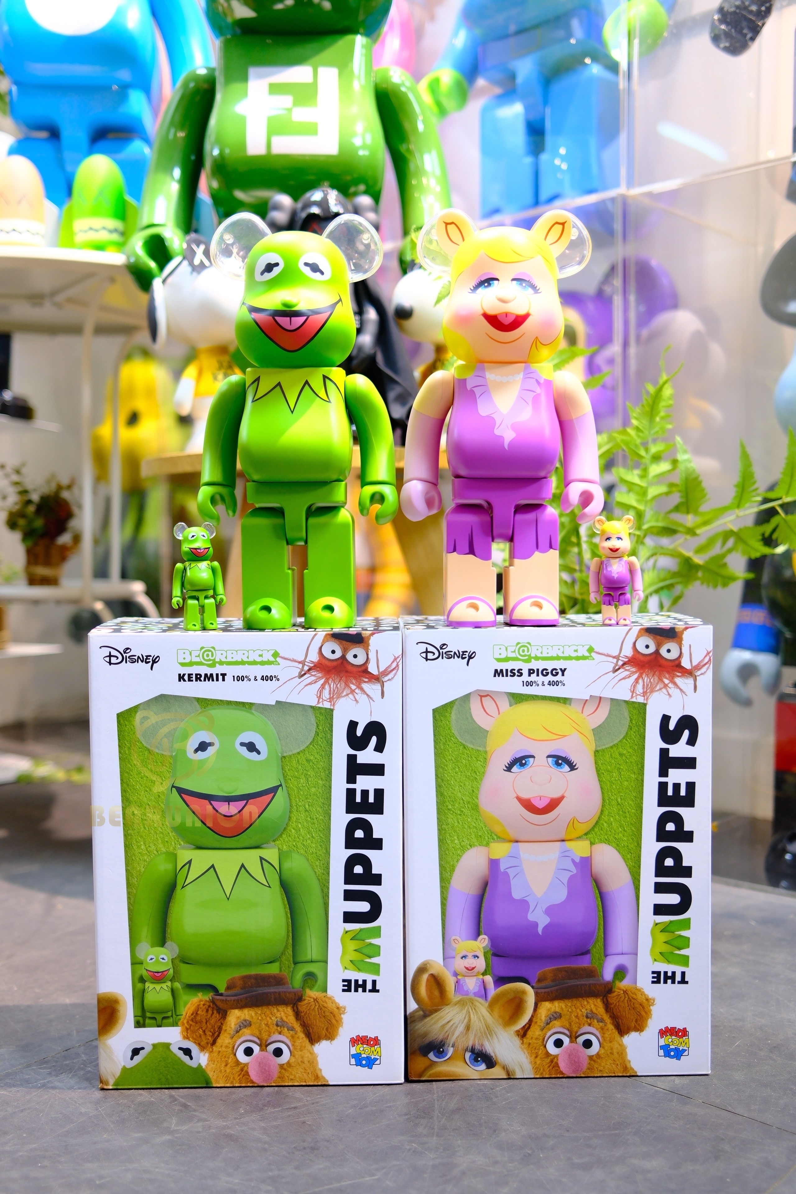 Pre-Ownwd 🥇現貨🥇Bearbrick 400% 100% Kermit / Miss Piggy