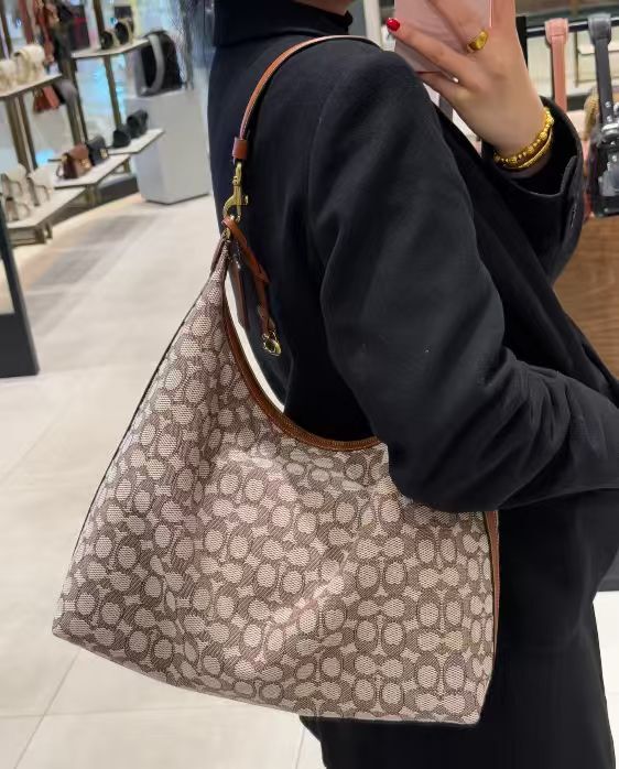 【預購】Coach N091155 Juliet 大容量單肩包