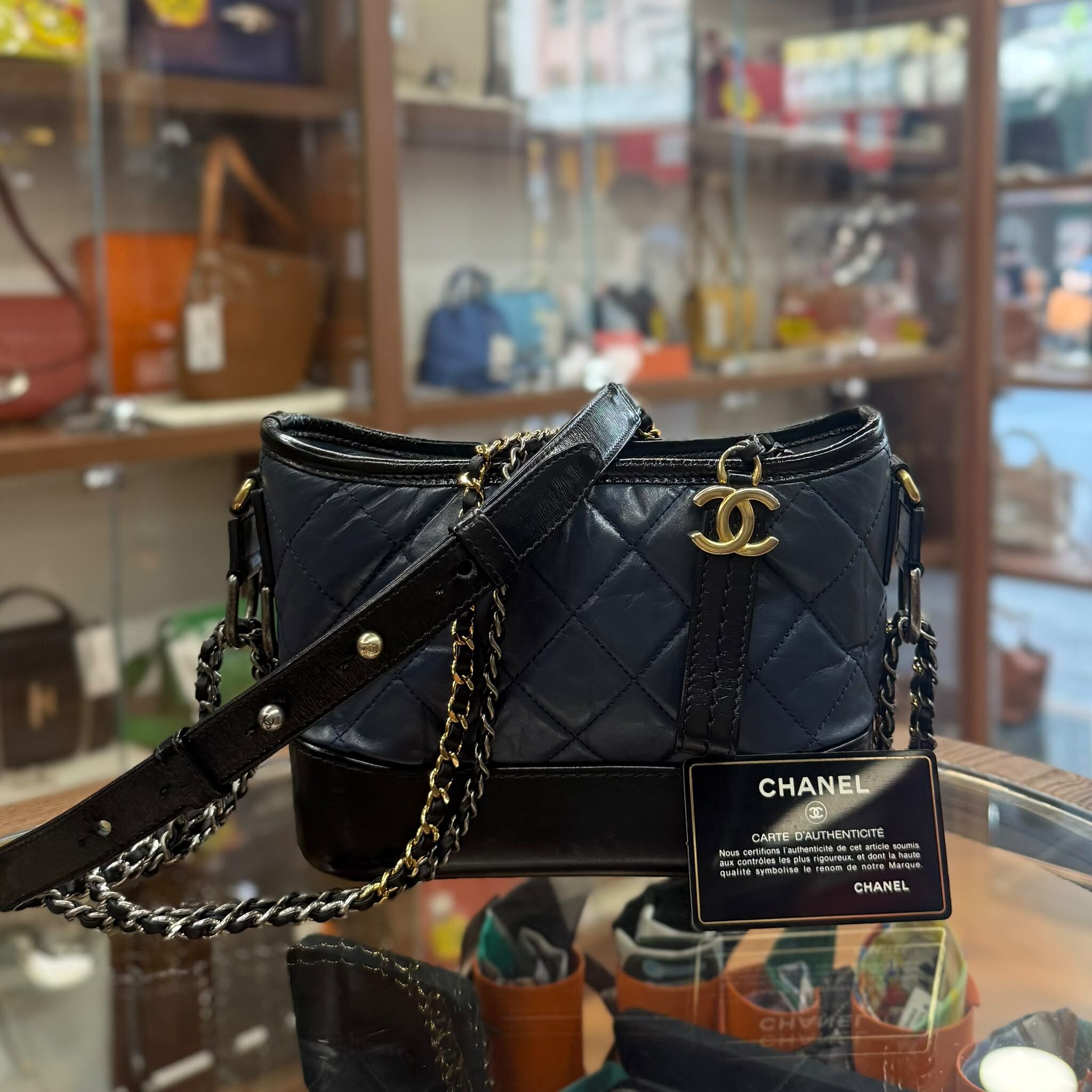 90%New Used Chanel Gabrielle Small 深藍色小號牛皮 #香奈兒 #流浪包 #27開