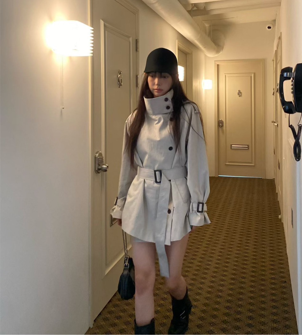 立領側釦腰帶風衣