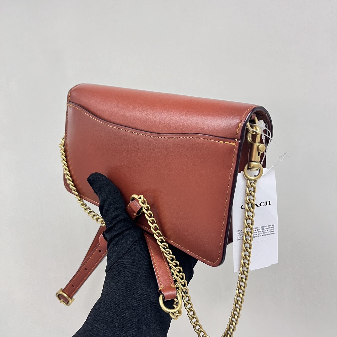 Coach Tabby Signature 手袋