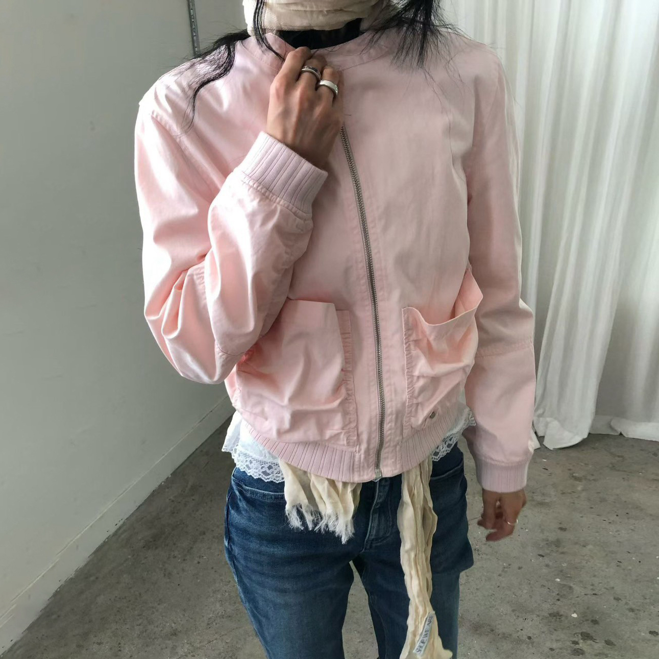 馬卡龍色系抓摺口袋圓領拉鍊外套 / 2色