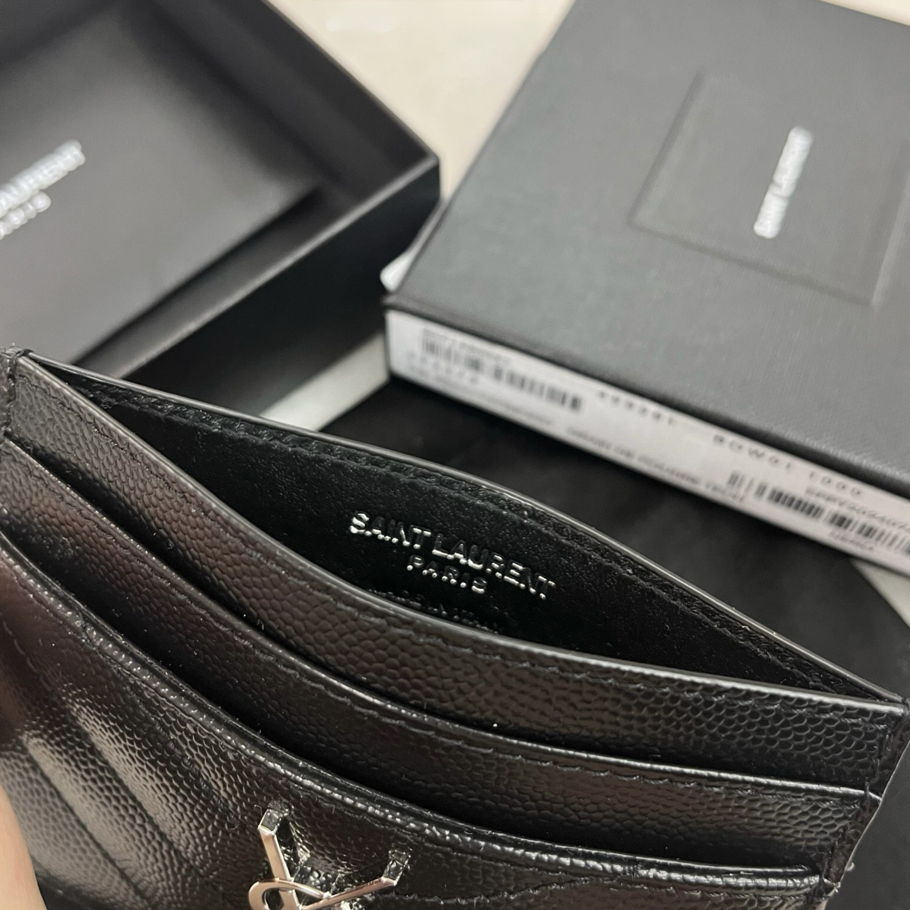 YSL Cassandre 卡片套 ( 銀色 Logo )