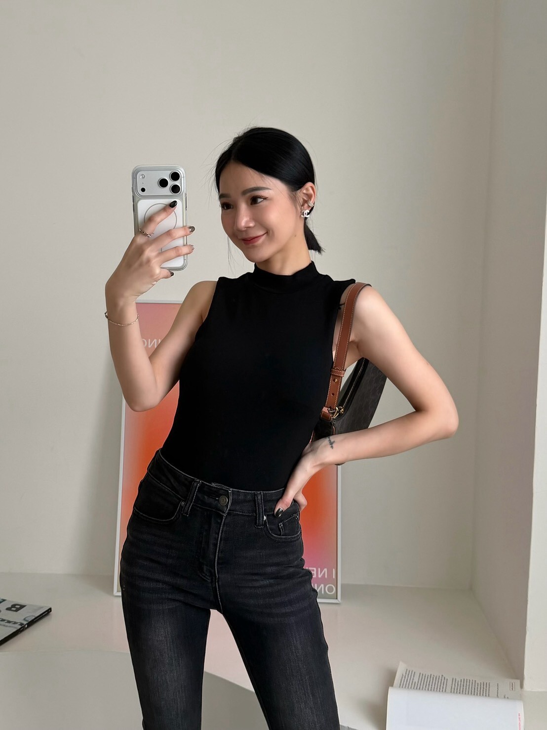 微高領彈棉美背BRATOP