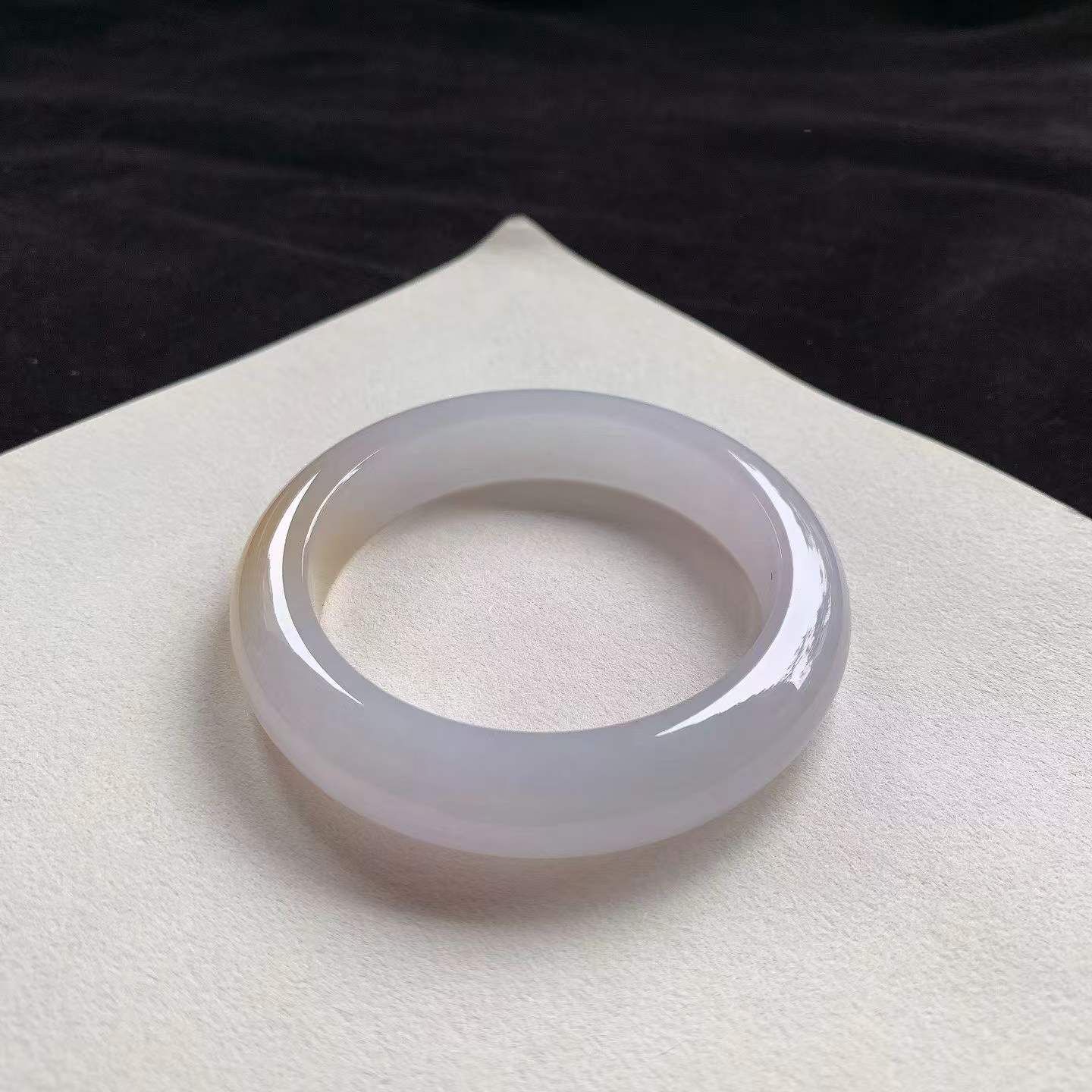 8302334 53.2mm黃翡正圈翡翠手鐲 (52-54)