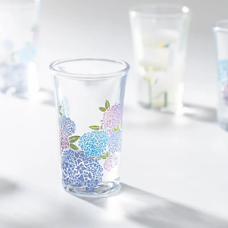 烈酒杯