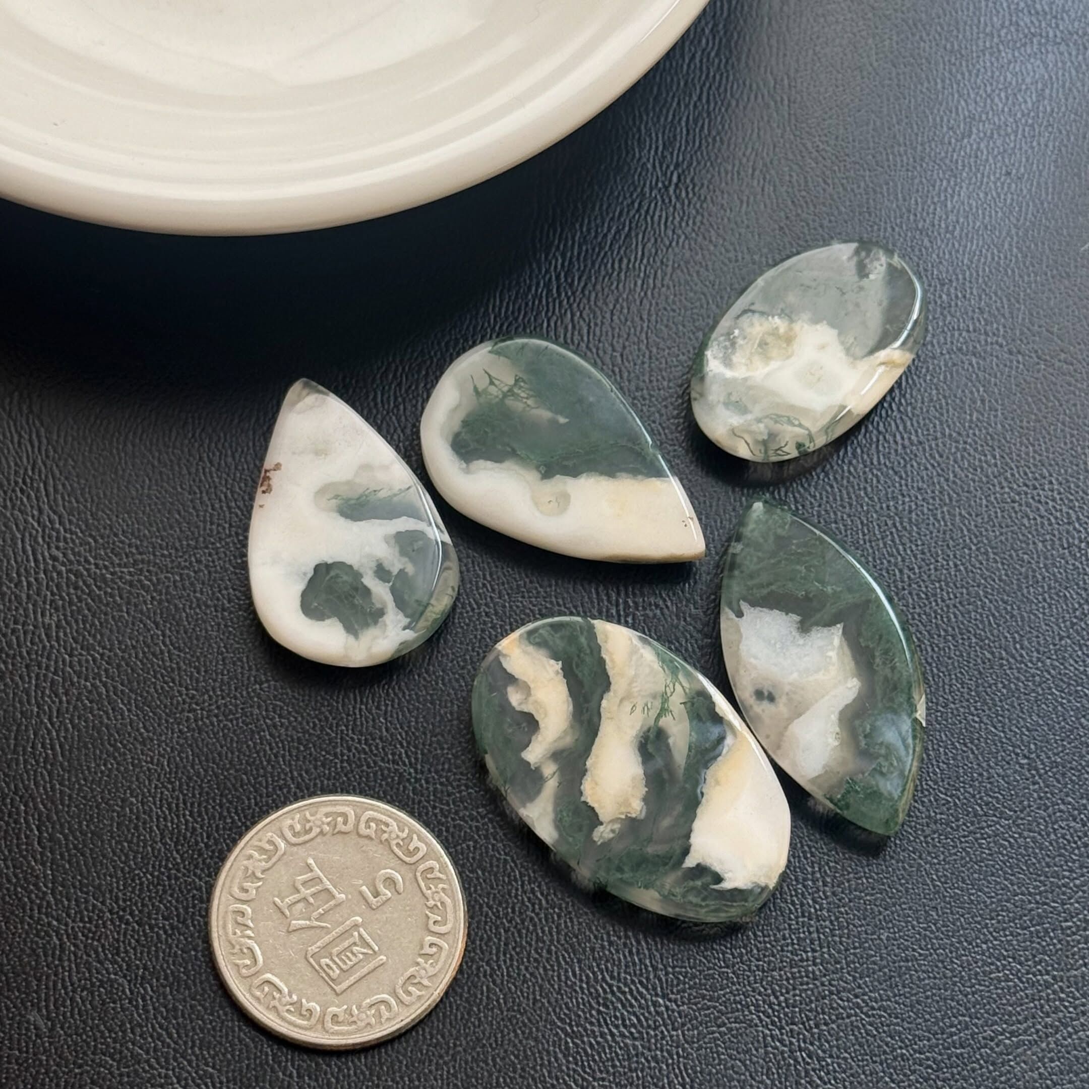 [原石] 水草瑪瑙 水晶蛋面 水晶墜面 約 27x18x4mm