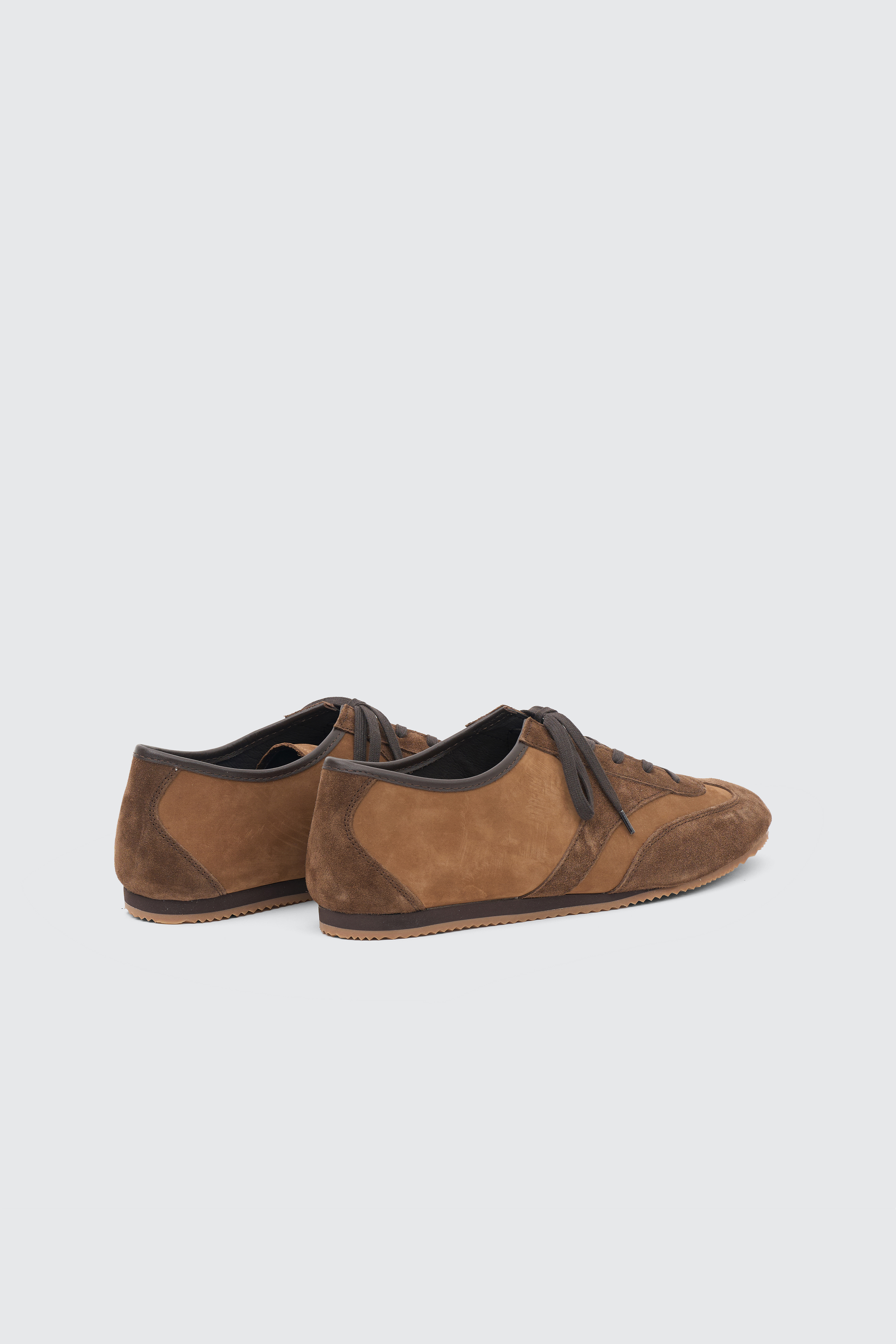 YOKE × REPRODUCTION OF FOUND GERMAN TRAINER (2COL)