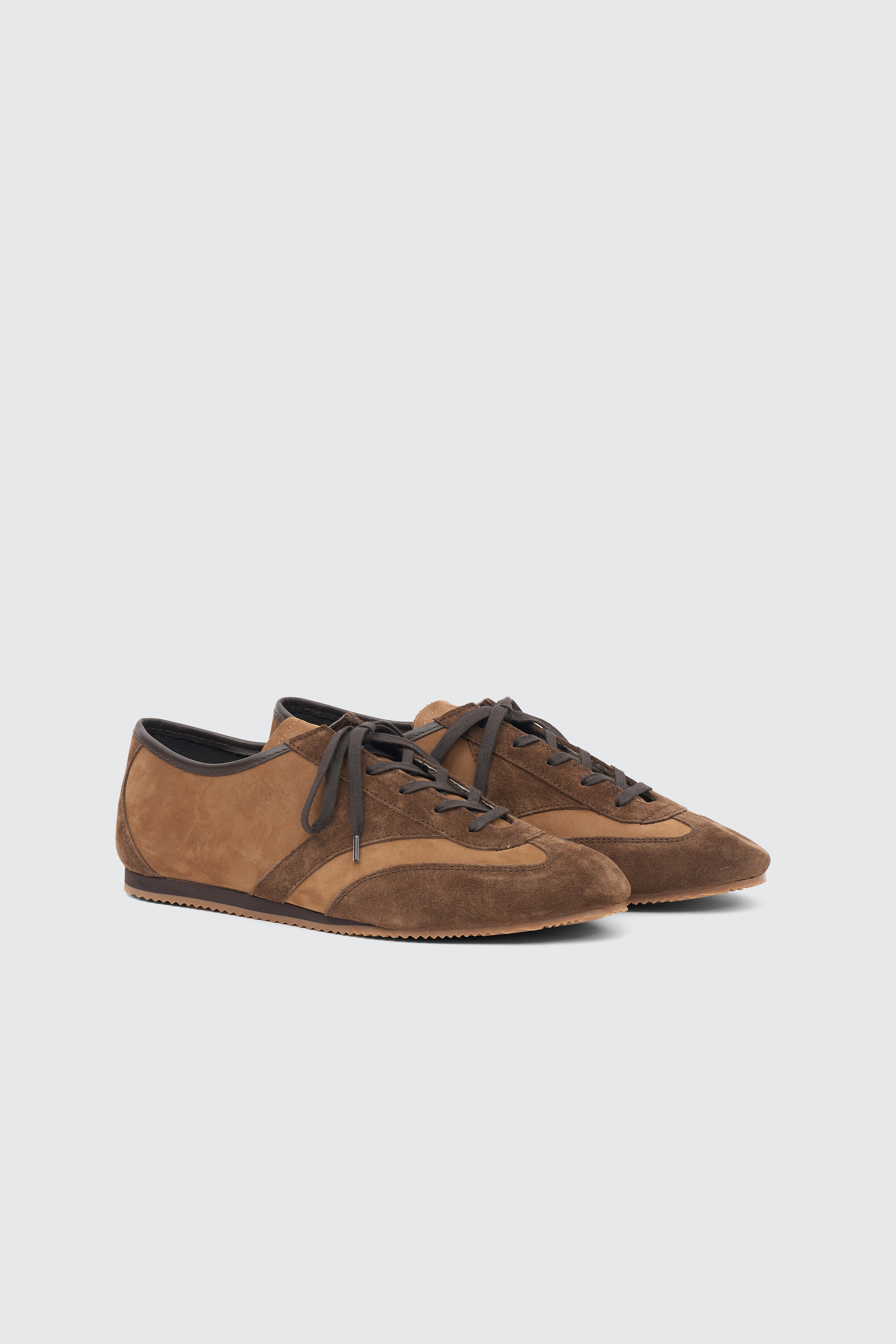 YOKE × REPRODUCTION OF FOUND GERMAN TRAINER (2COL)