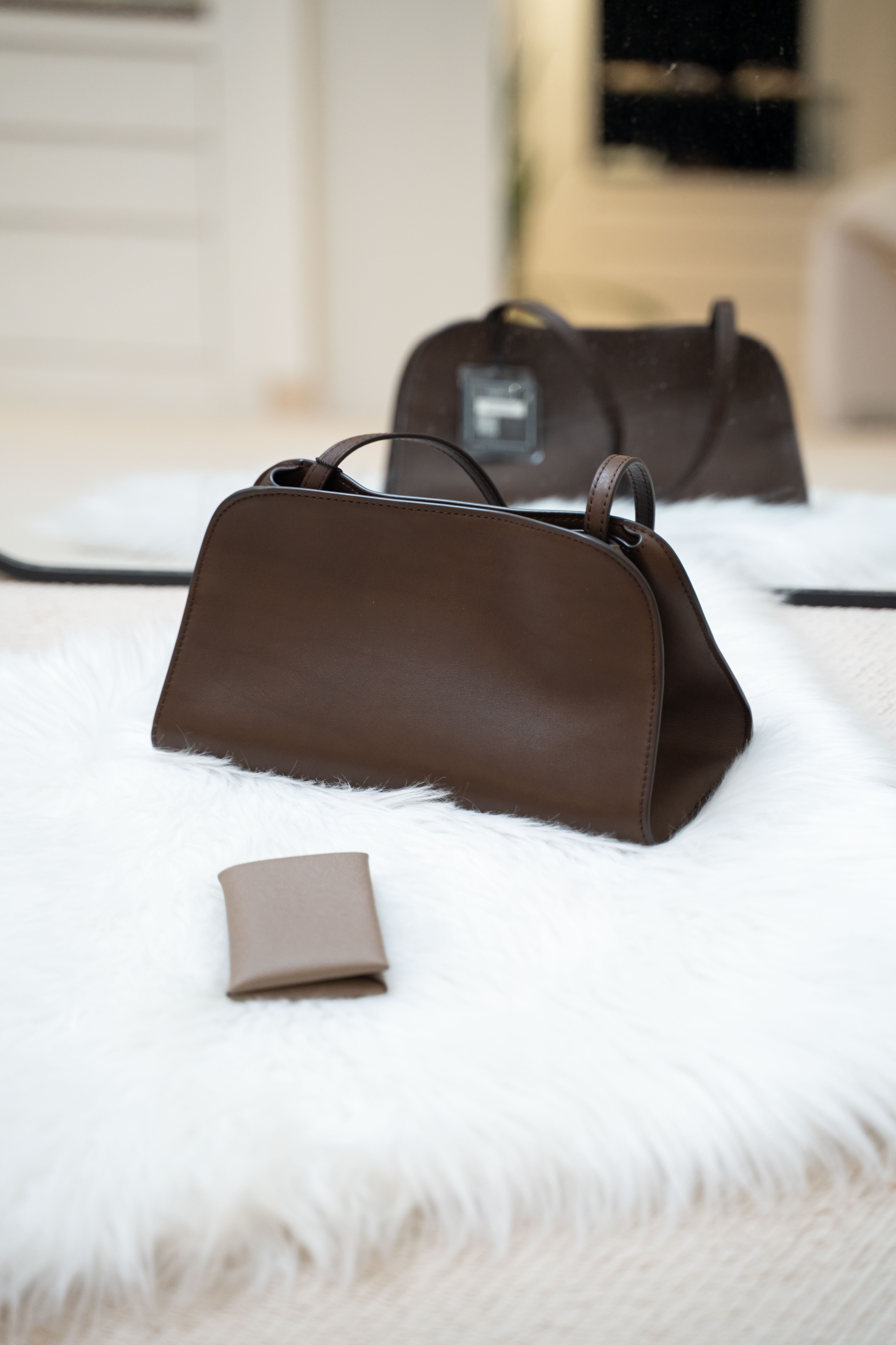 The Row Peggy Clutch saddle leather deep brown 馬鞍皮深棕色手拿包