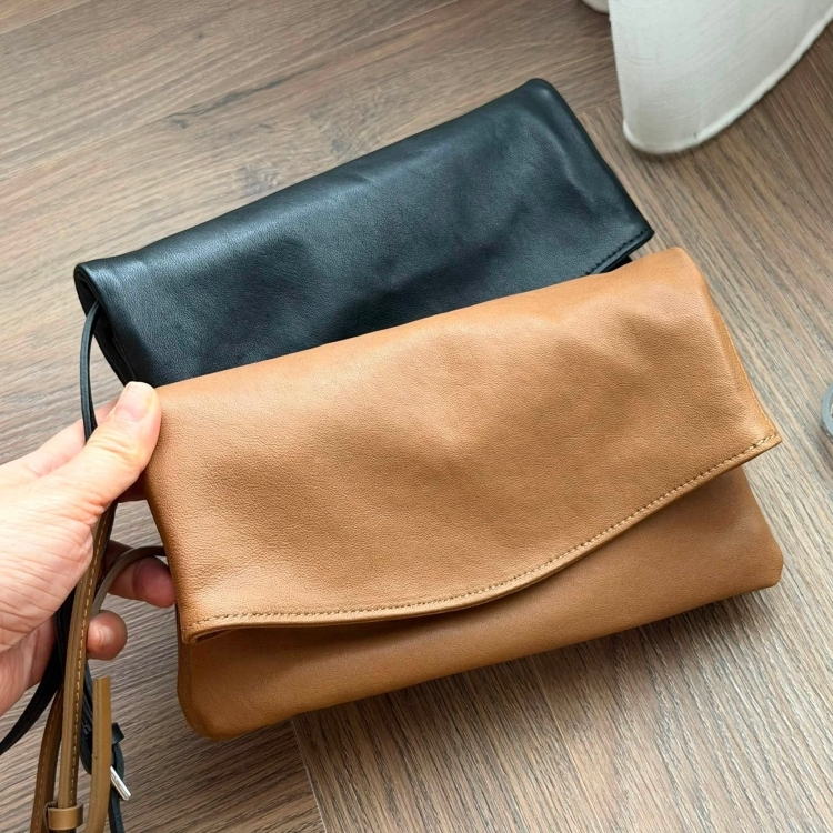 韓國 質感小羊皮柔軟WOC三用包 焦糖