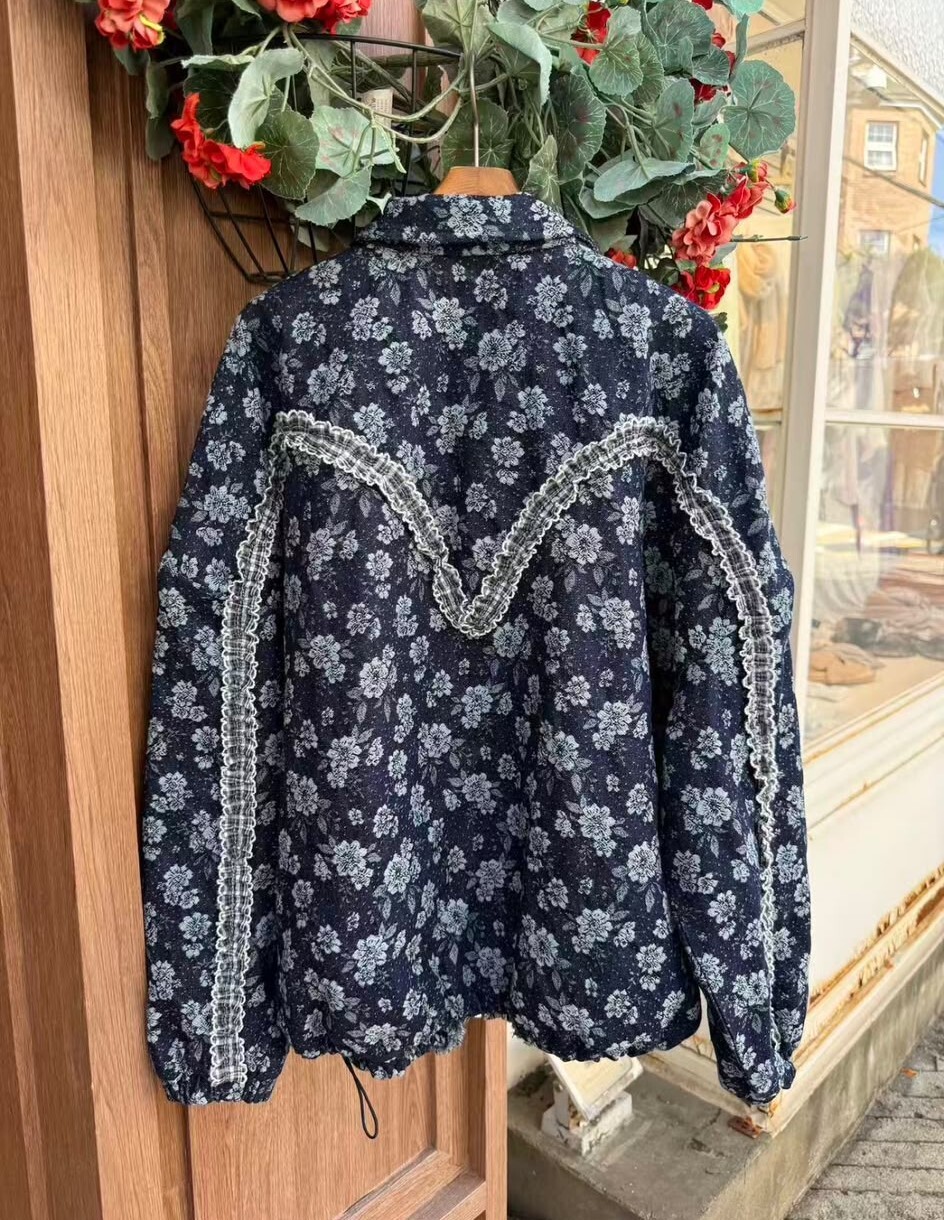 KB138  韓國牛仔刺繡褸   胸56     長25   $1109  校長價