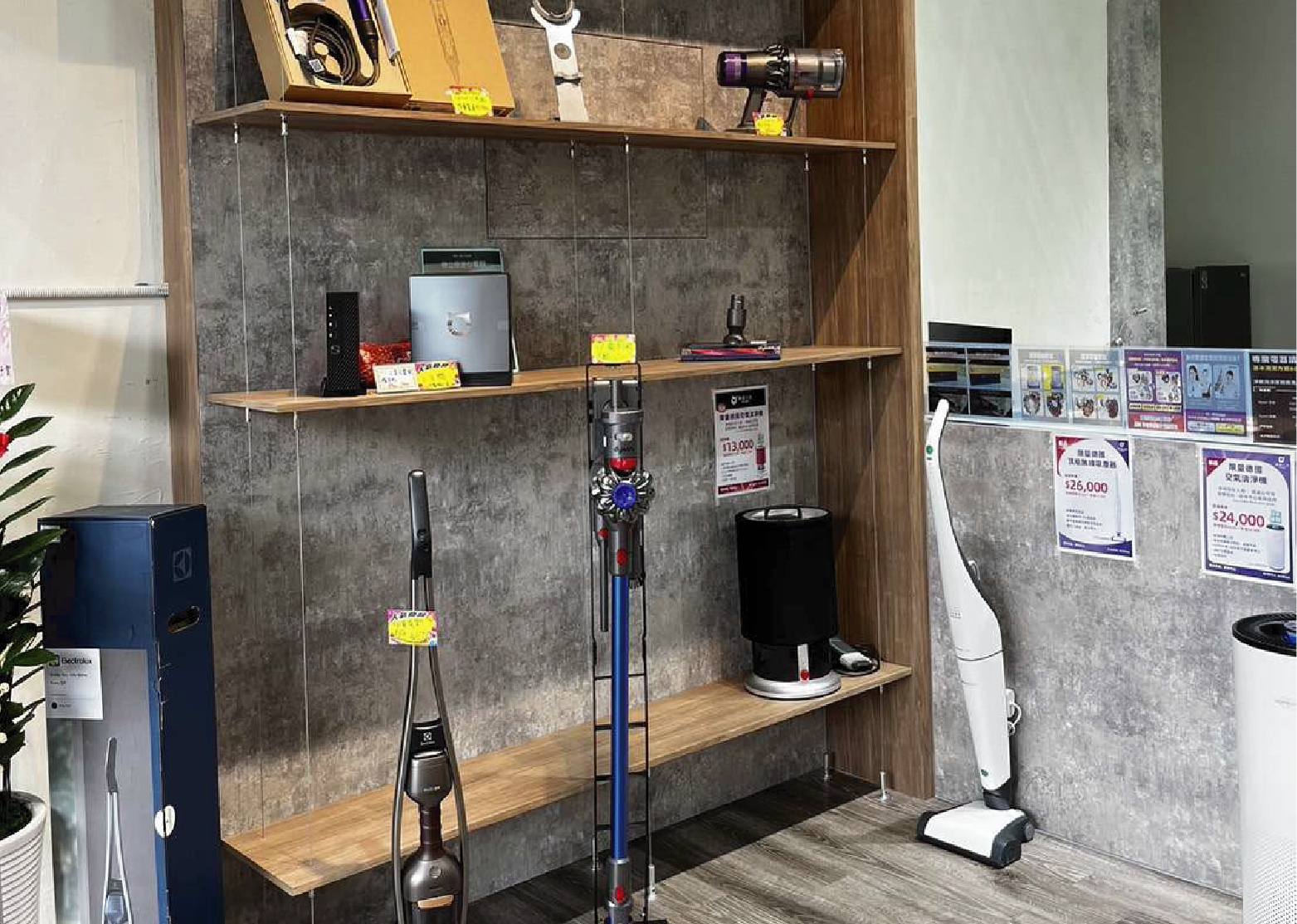 潔森工坊新北新莊店店內收件與接待環境