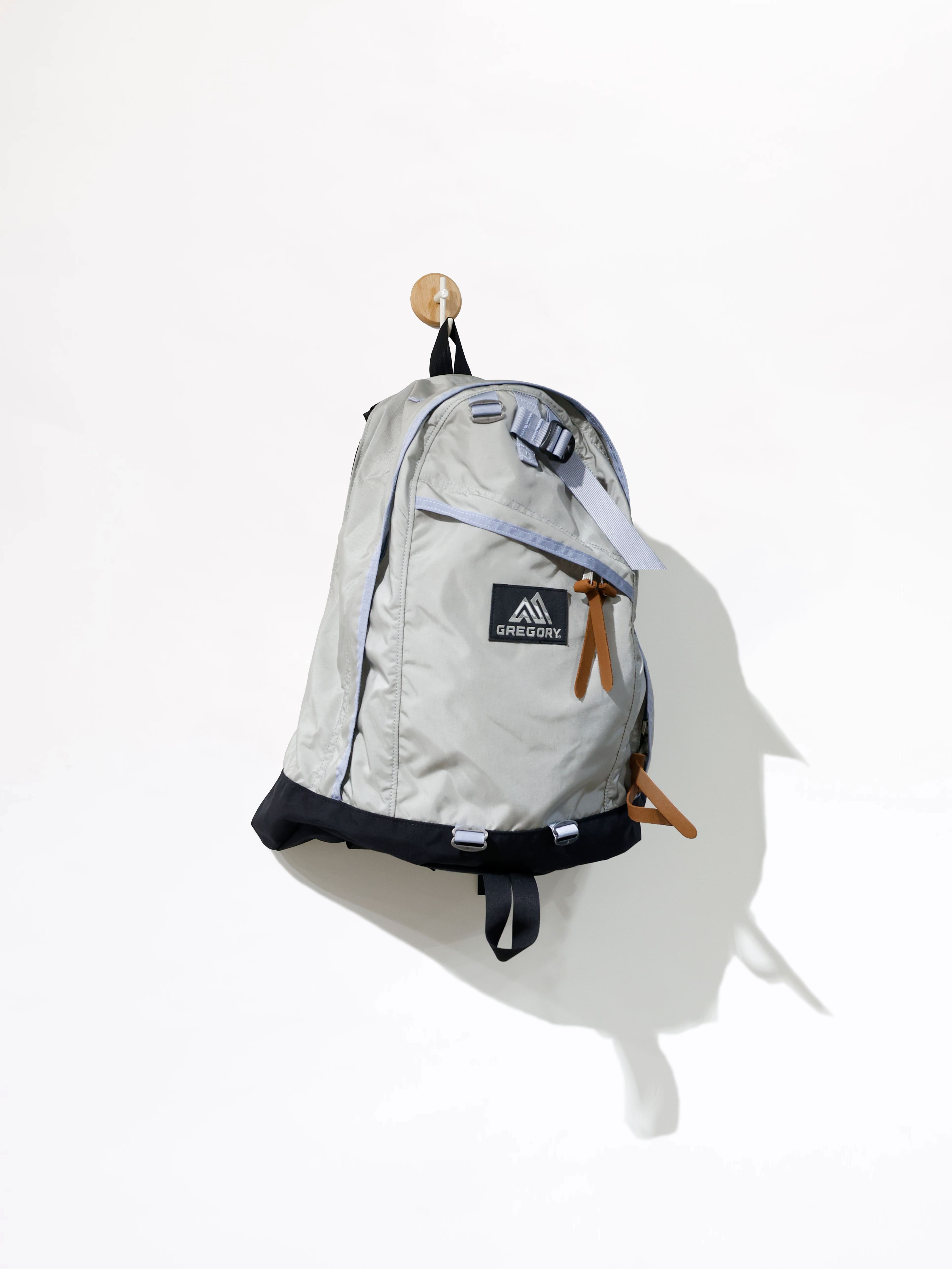 Gregory 26L DAY PC 後背包 淺灰/藍灰 GG65169-A974