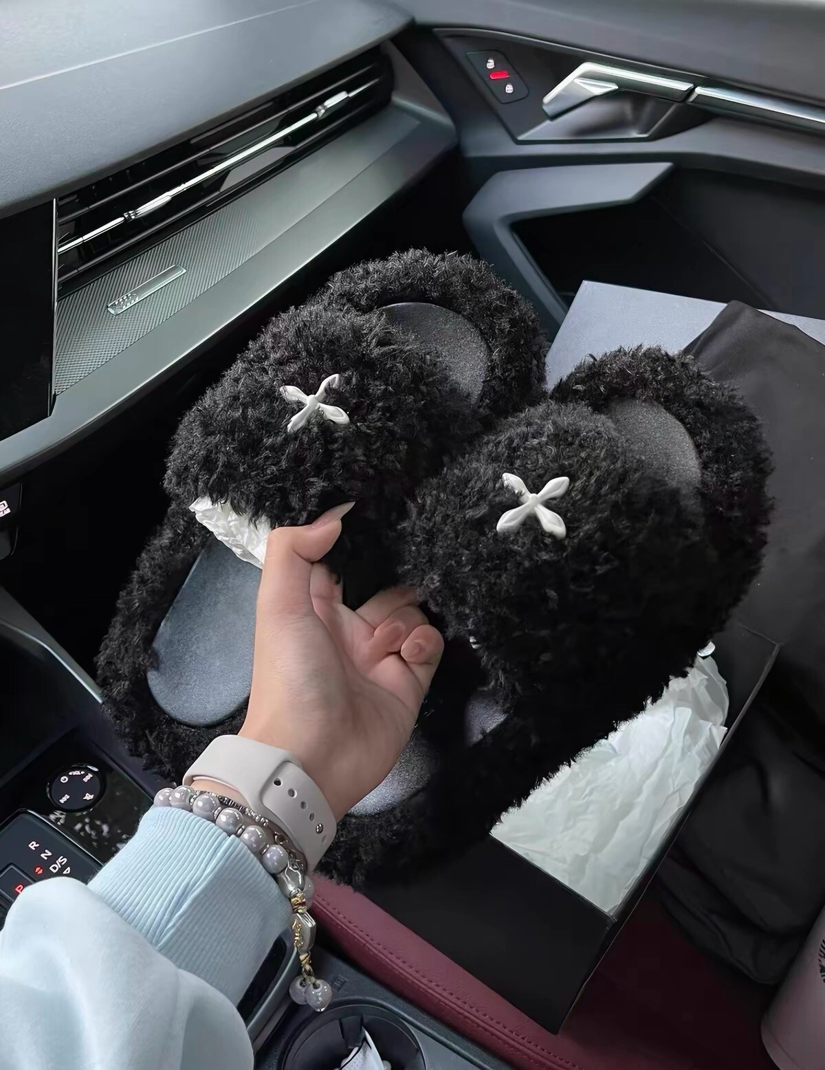 【Luxury】 絲絨毛毛拖鞋 厚底增高十字花毛絨拖外穿一字拖女款拖鞋 新款 毛毛拖鞋 十字架毛絨拖鞋一字拖