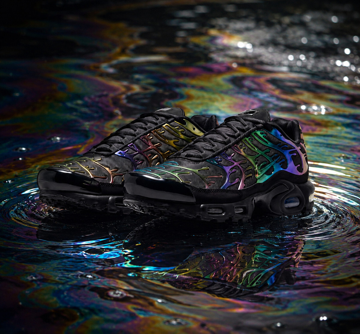 【逢甲 FUZZY】Nike Air Max Plus "Oil Slick" 炫彩黑 金屬 氣墊 IH7960-001