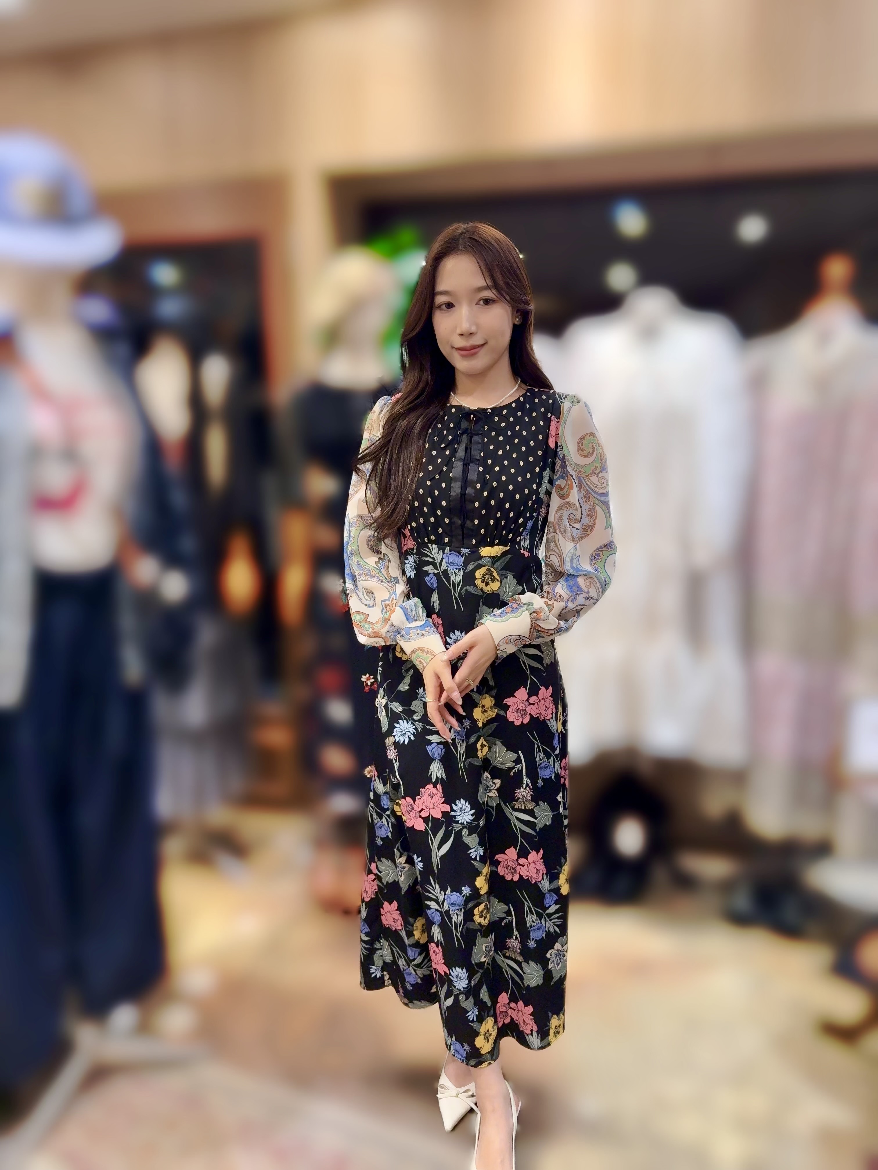 KB119  人氣NO:1🏆高質 LACE花花連身裙  胸45 腰42 HIP48 長49 $899  校長價