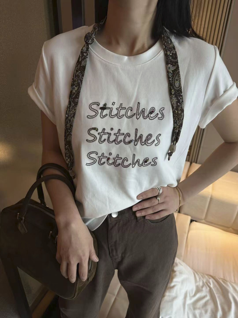 復古手寫感簡約百搭款★Stitches字母印花棉T