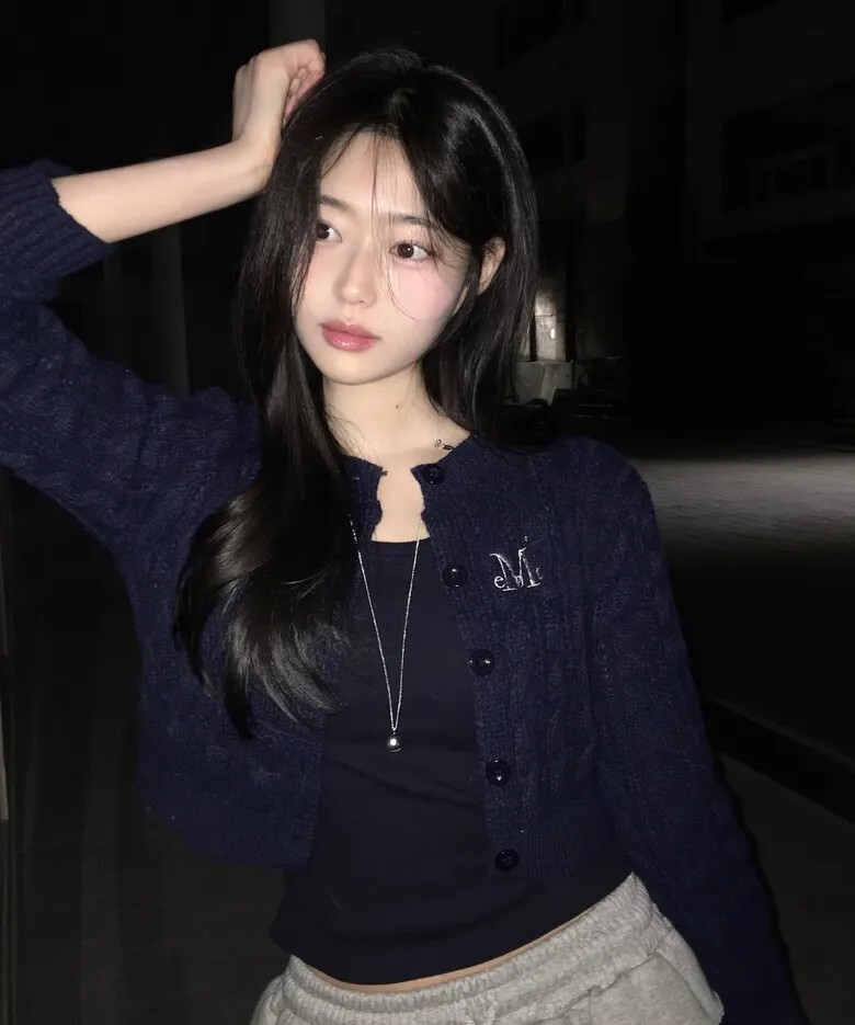 【OWN】Mucent 長袖 短版 圓領 鈕扣 針織 麻花 修身 單一尺寸 女款 深藍色 杏色 粉紅色