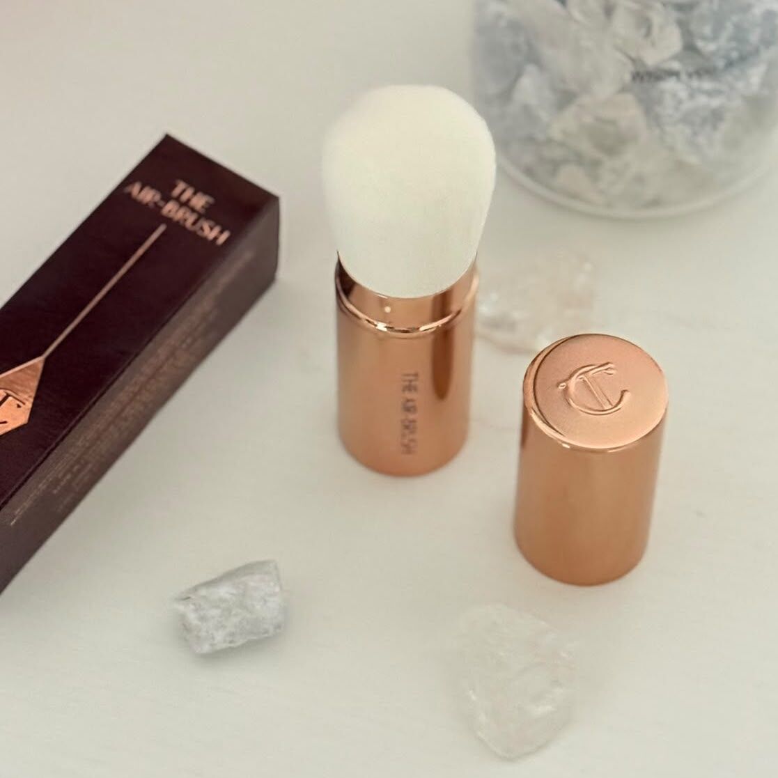 Charlotte Tilbury - The Air-Brush Bronzing Brush  便攜定妝修容掃