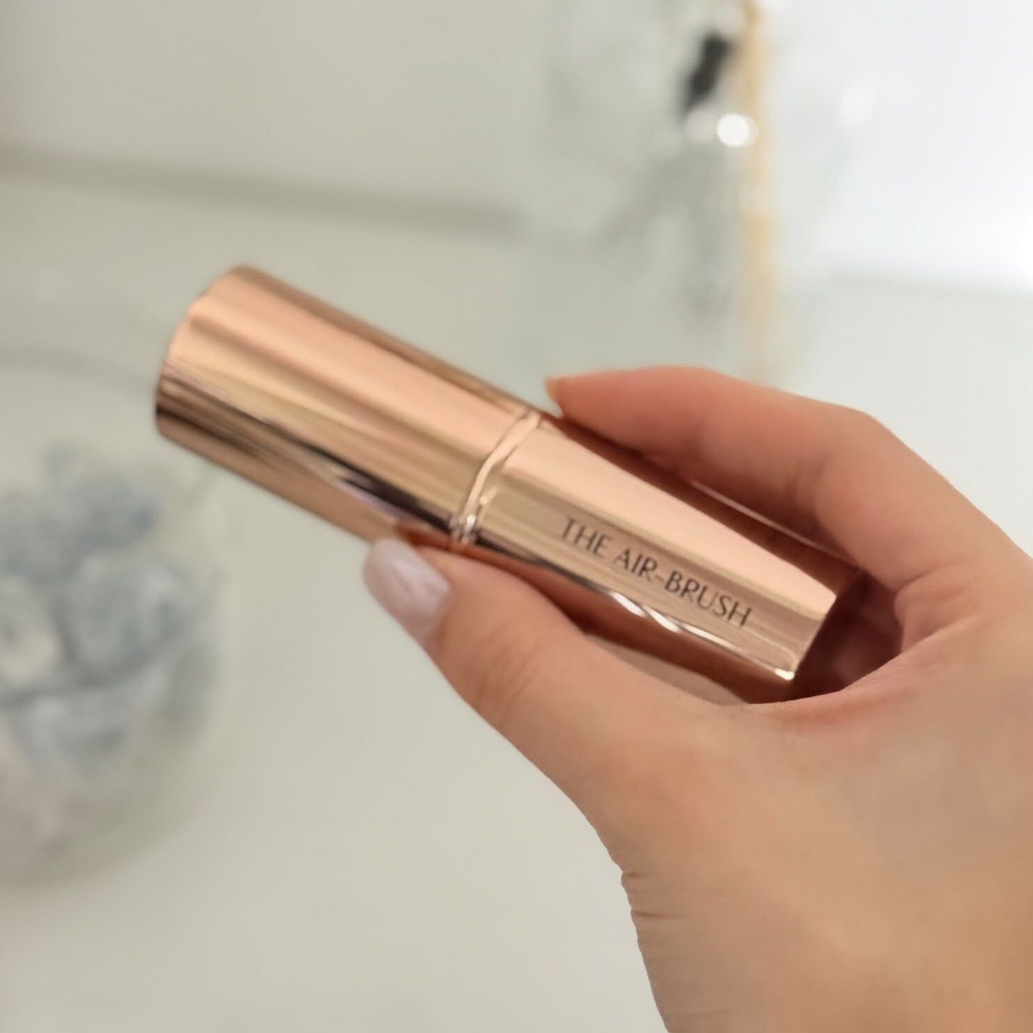 Charlotte Tilbury - The Air-Brush Bronzing Brush  便攜定妝修容掃