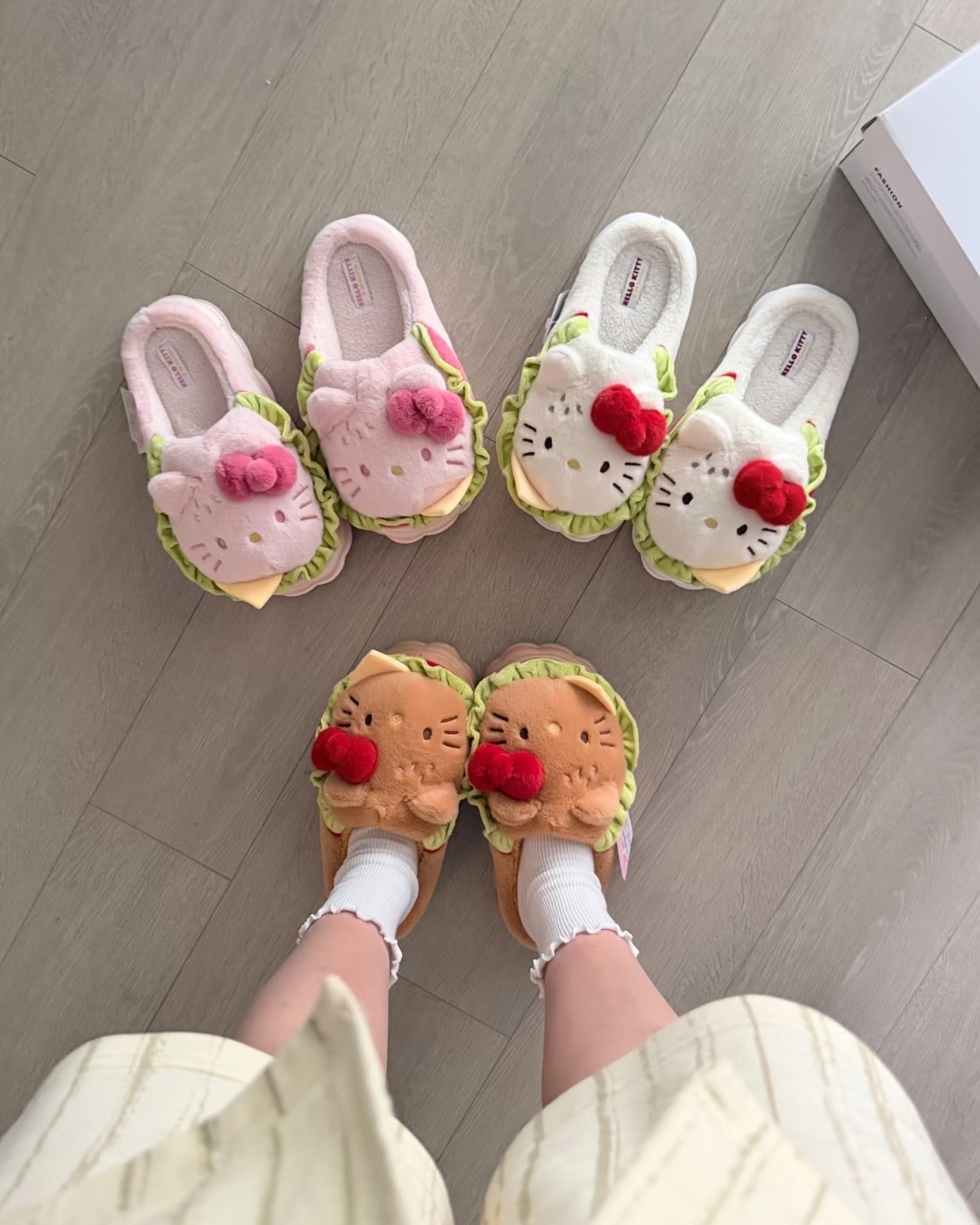 <姊妹一起買> Hello Kitty 正版授權 漢堡 增高 厚底 保暖 刷毛 拖鞋 三色