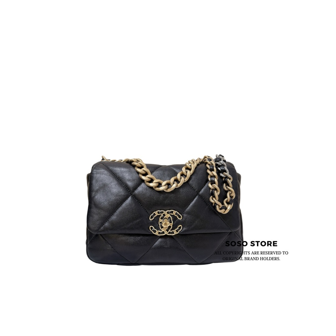 Chanel 19 Handbag - Black / GHW