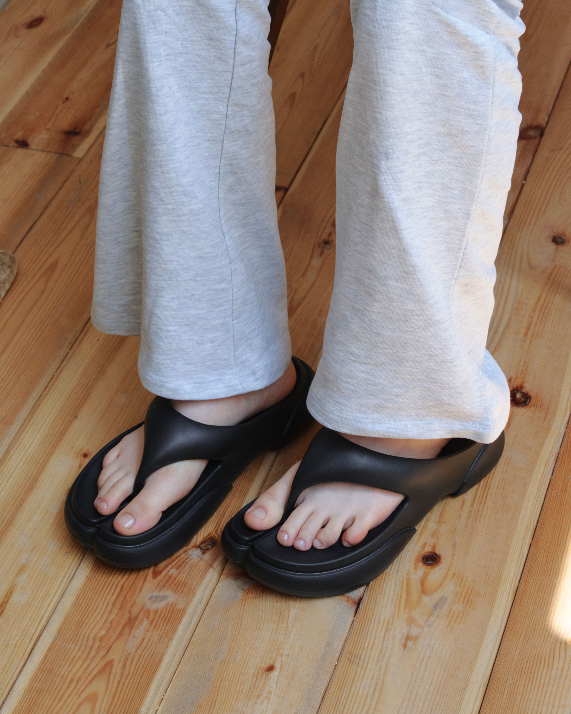 Paes New Flipflop 02 分趾拖鞋PA-NF04-BL