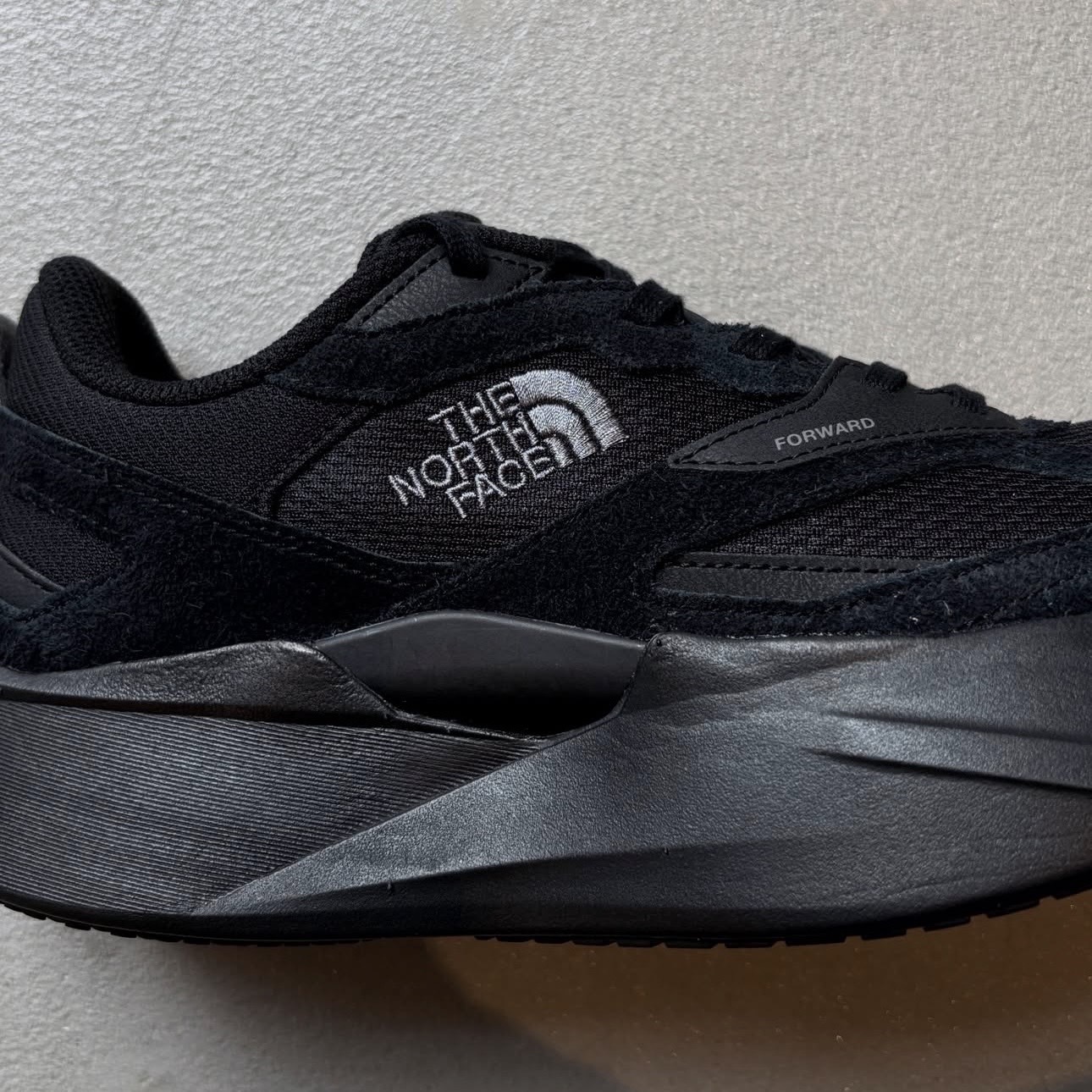 THE NORTH FACE VECTIV FORWARD LS 全黑 拼接麂皮 泡棉 跑步鞋 北臉 NF52648KK