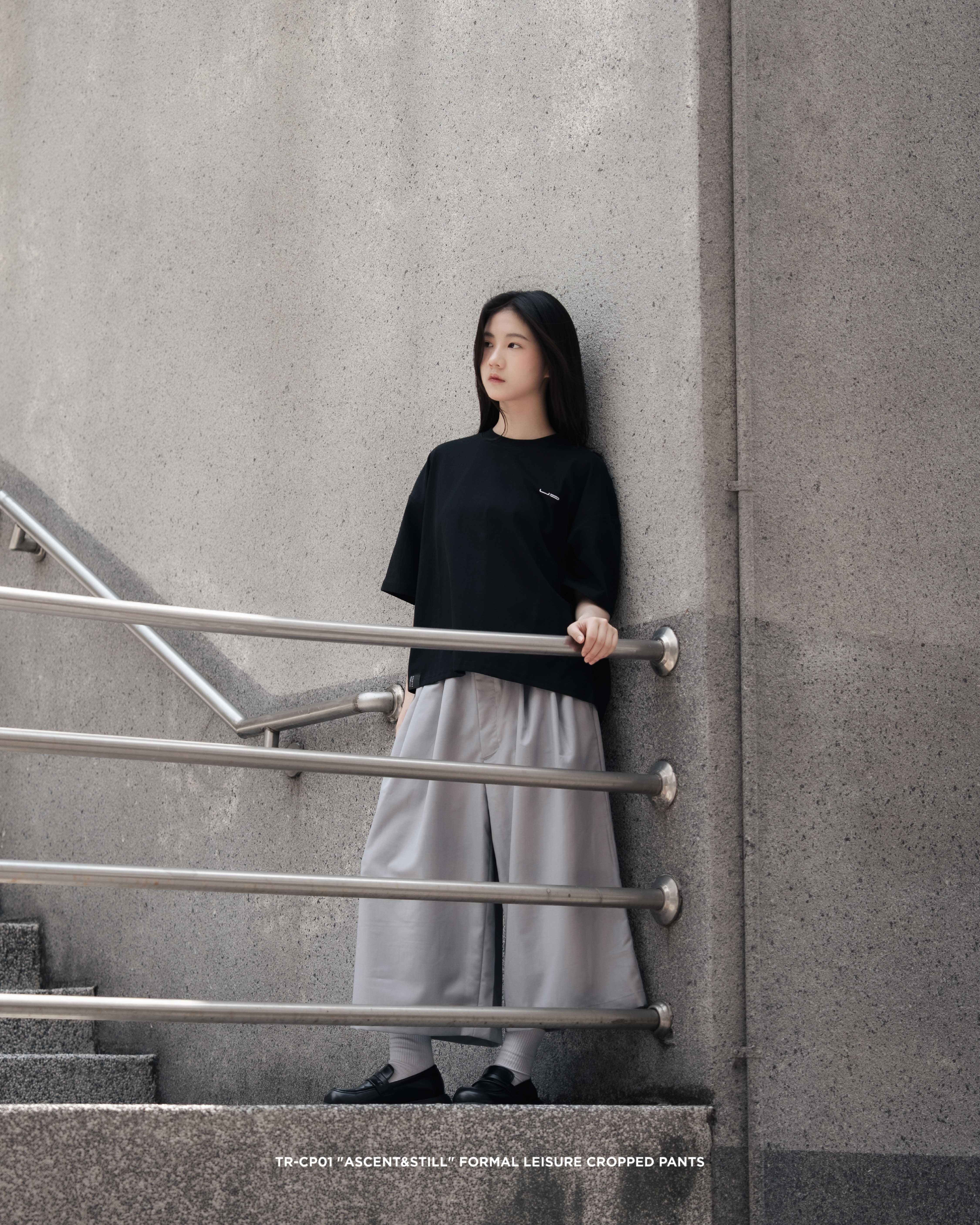 Apostle TR-CP01 "Ascent&stilL" Formal Leisure Cropped Pants