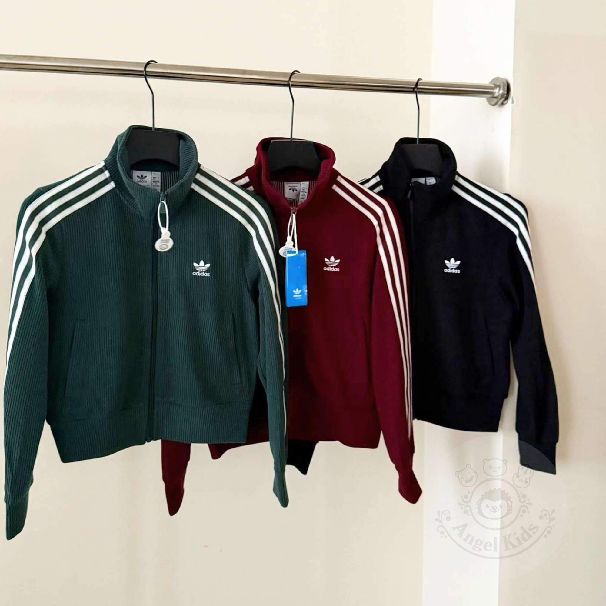 Adidas 三間條短版拉鏈外套 九月團