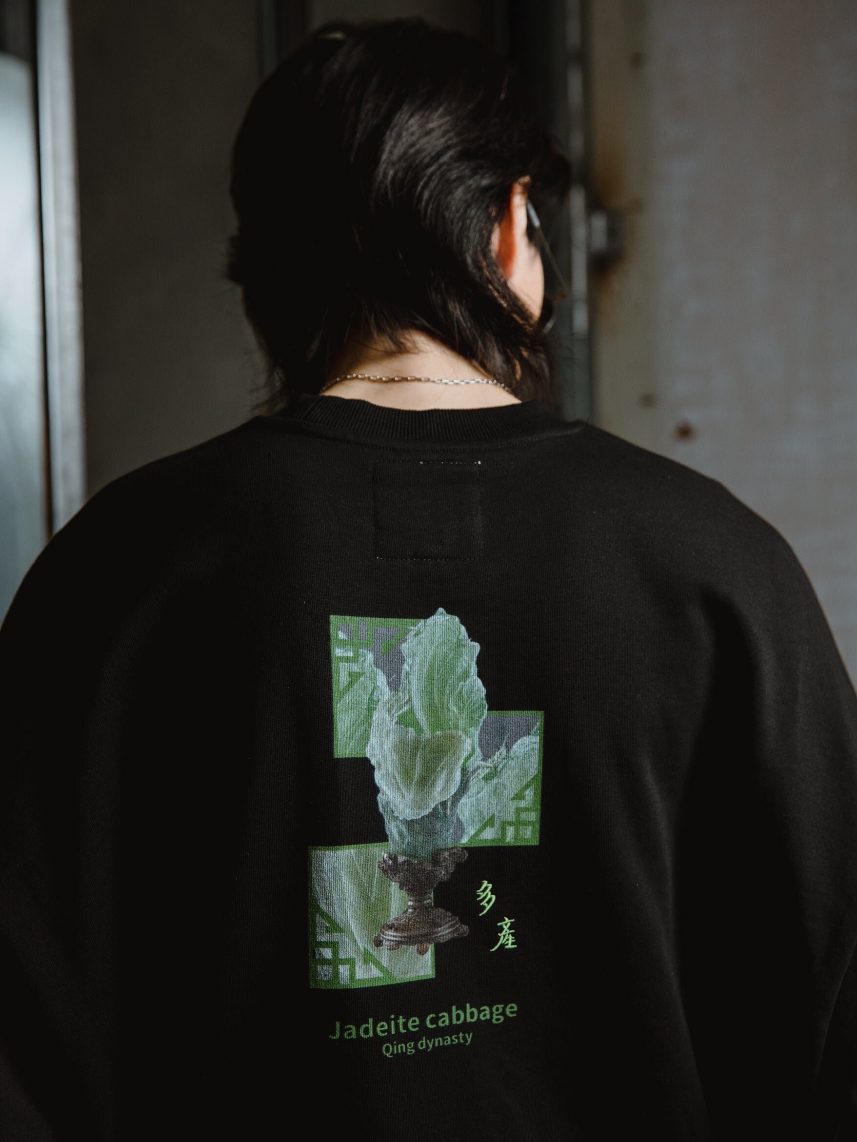 JIN 翠玉白菜TEE-黑色