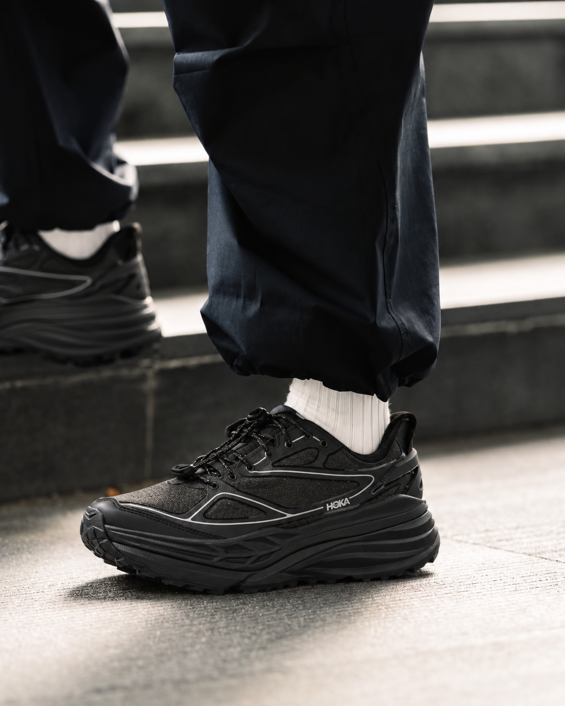 HOKA ONE ONE Stinson One7 輕盈舒適 越野跑鞋 男女同款 黑銀