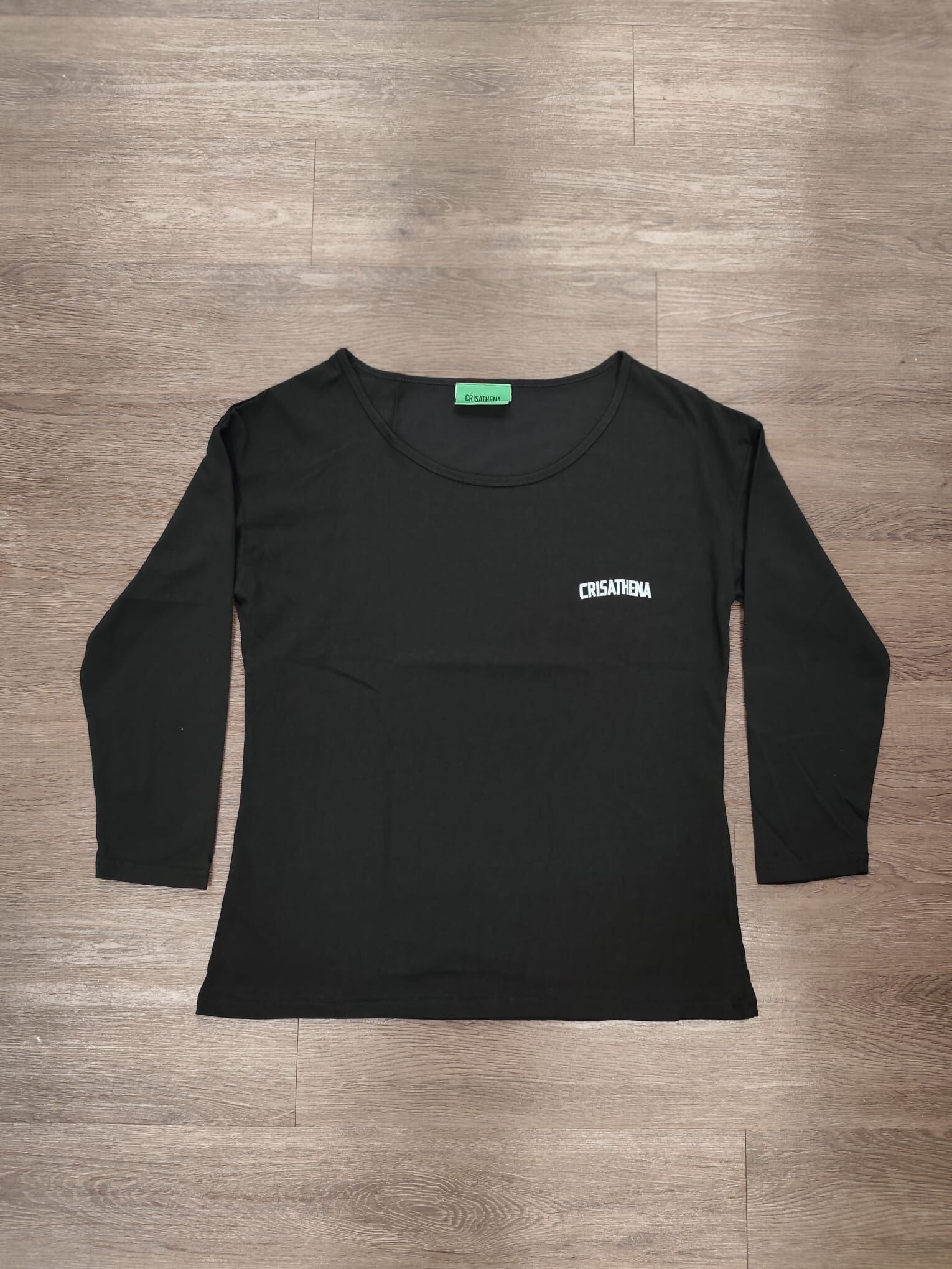 C102 Crisathena LOGO 長袖大領T-Shirt - 黑色｜CT-CH2691-BLK