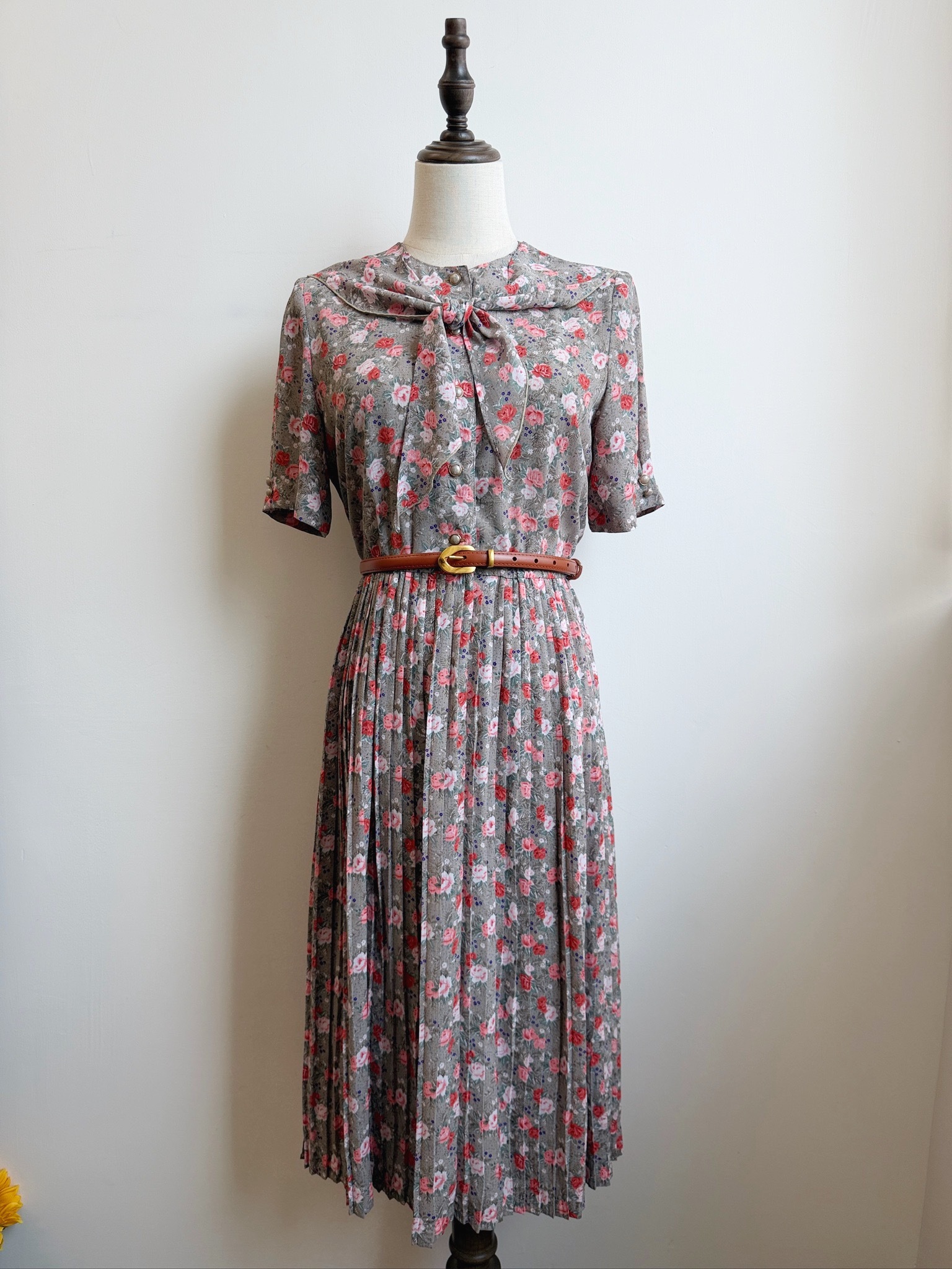 Misty Rose Vintage-Style Dress