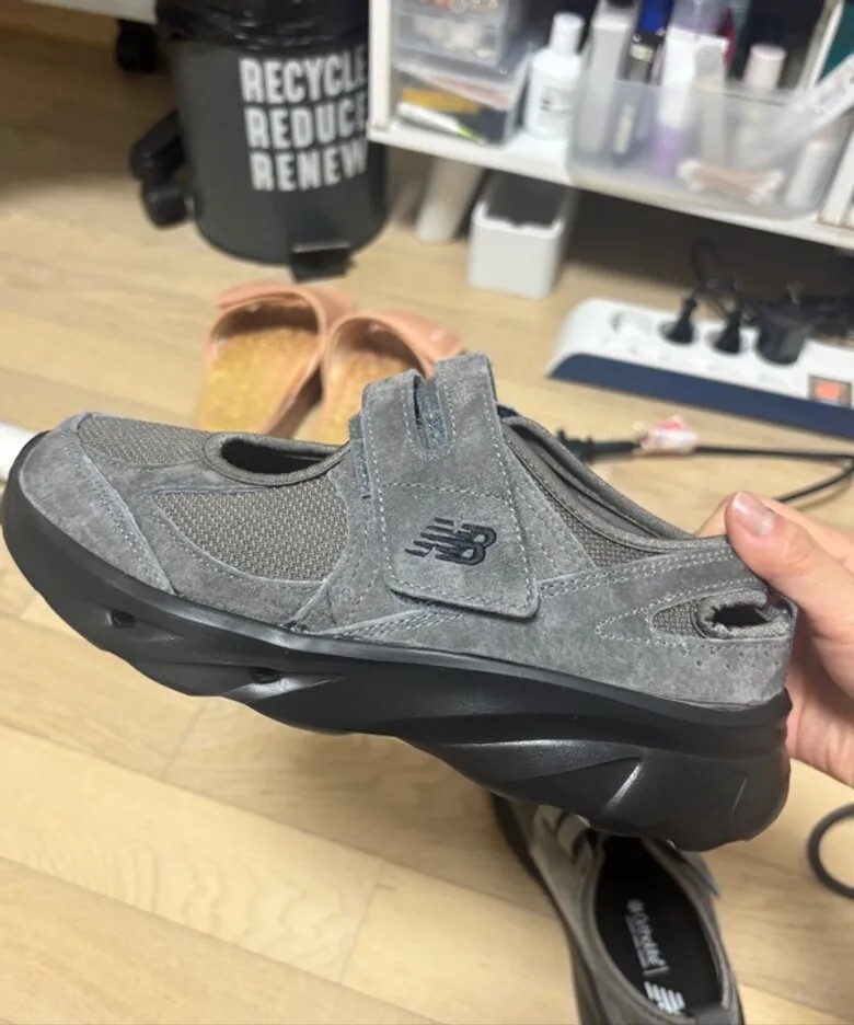 【OWN】New Balance Breeze 瑪莉珍鞋 MARY JANE 運動 涼鞋 魔鬼瞻 機能 麂皮 透氣網布 女鞋 韓國限定 灰色